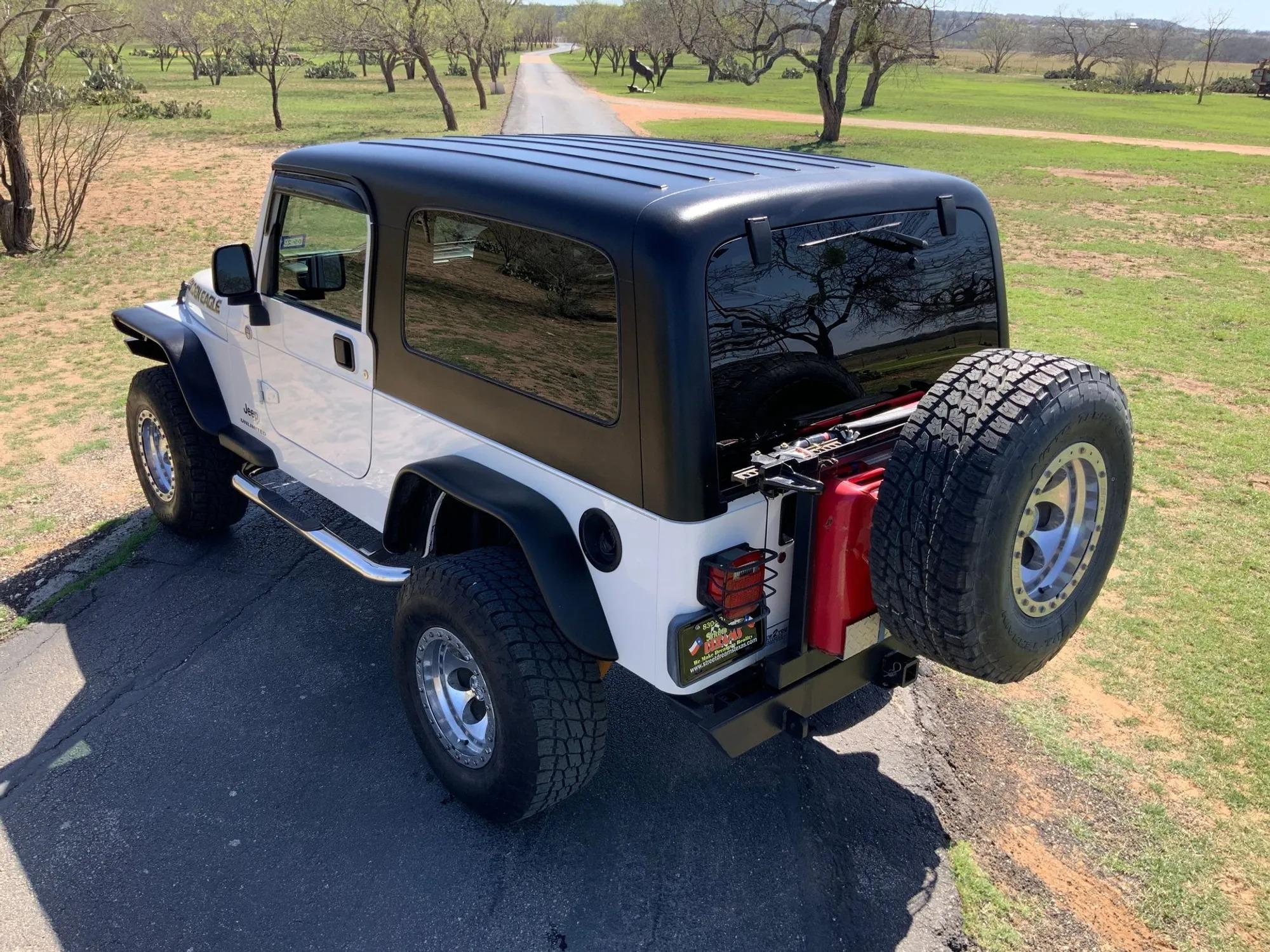 46k-Mile 2006 Jeep Wrangler Unlimited LJ Sport 4×4