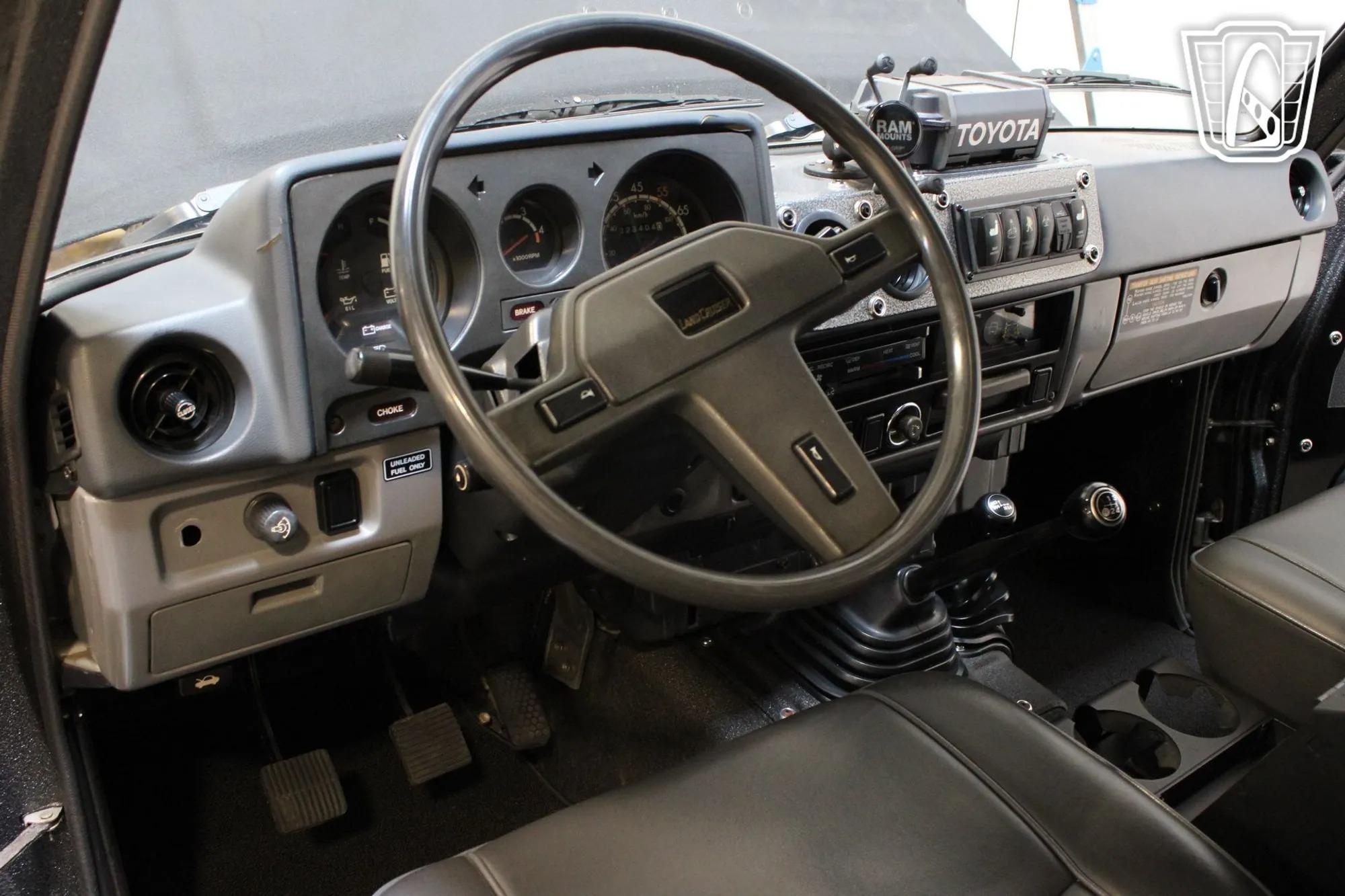 1985 Toyota Land Cruiser FJ60