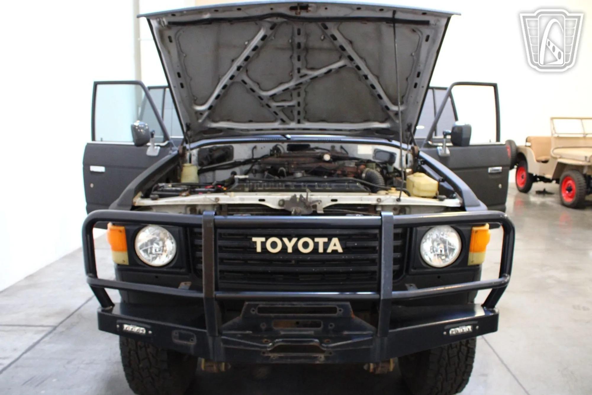 1985 Toyota Land Cruiser FJ60