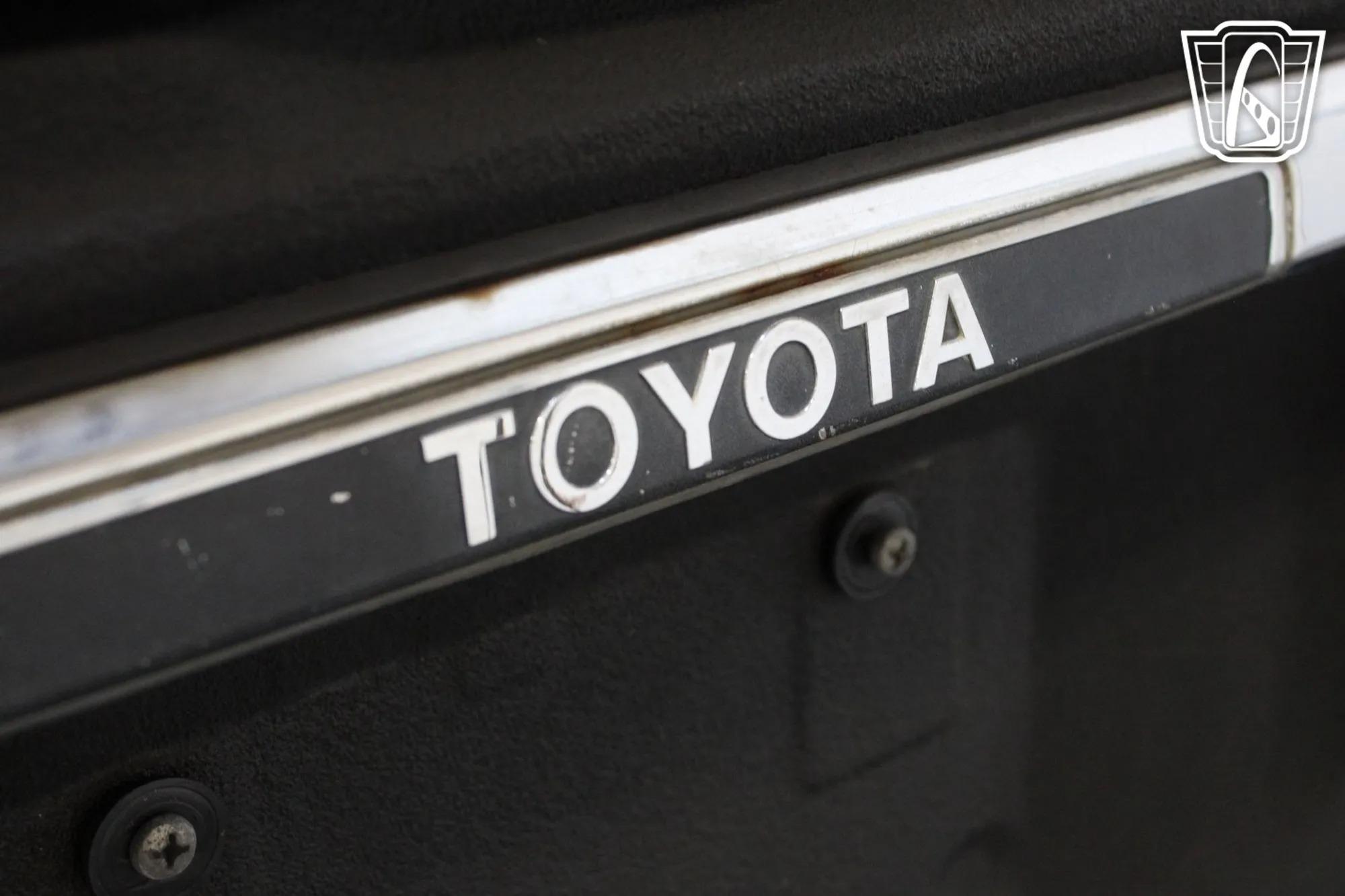 1985 Toyota Land Cruiser FJ60