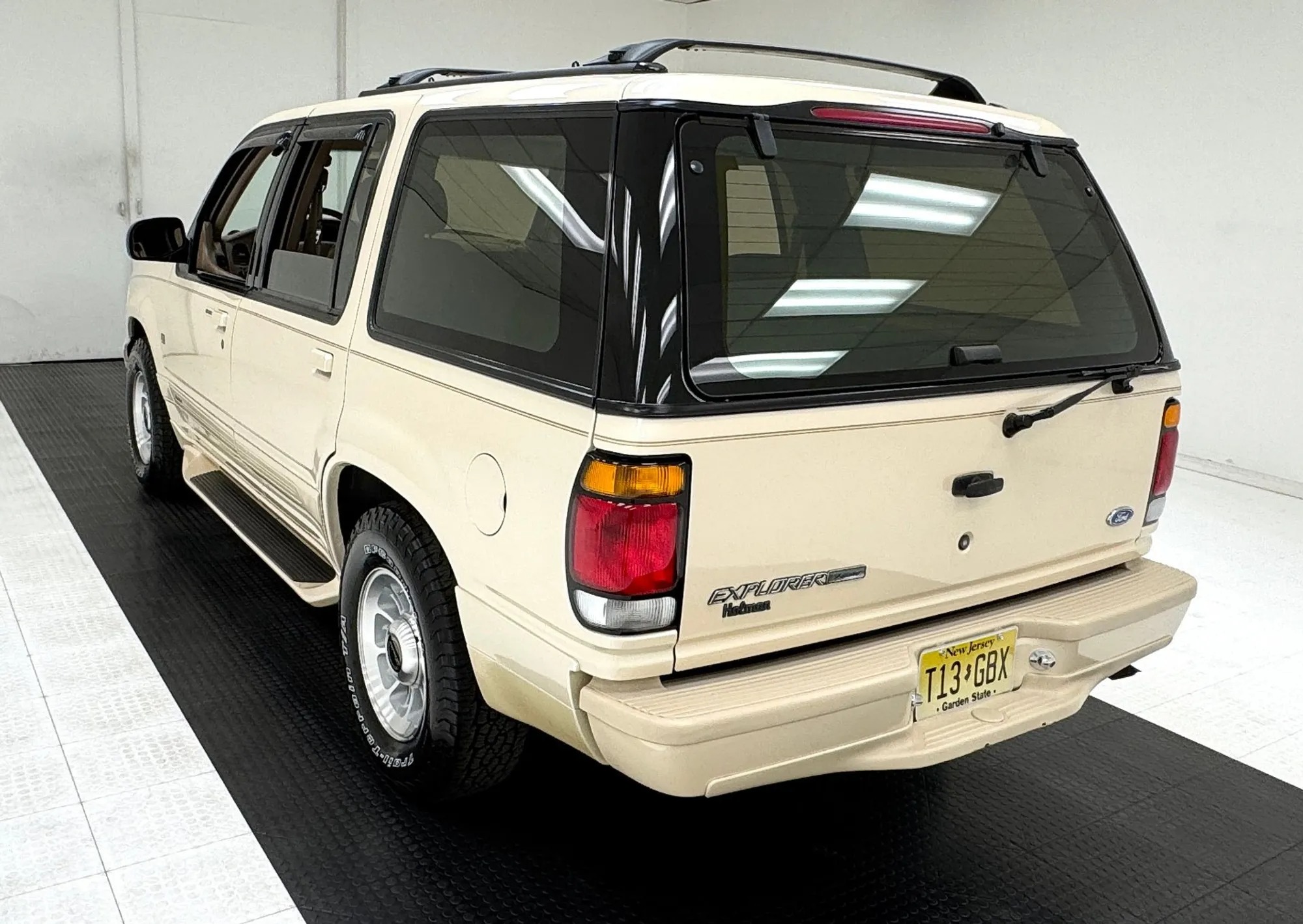 1997 Ford Explorer Limited AWD - 3