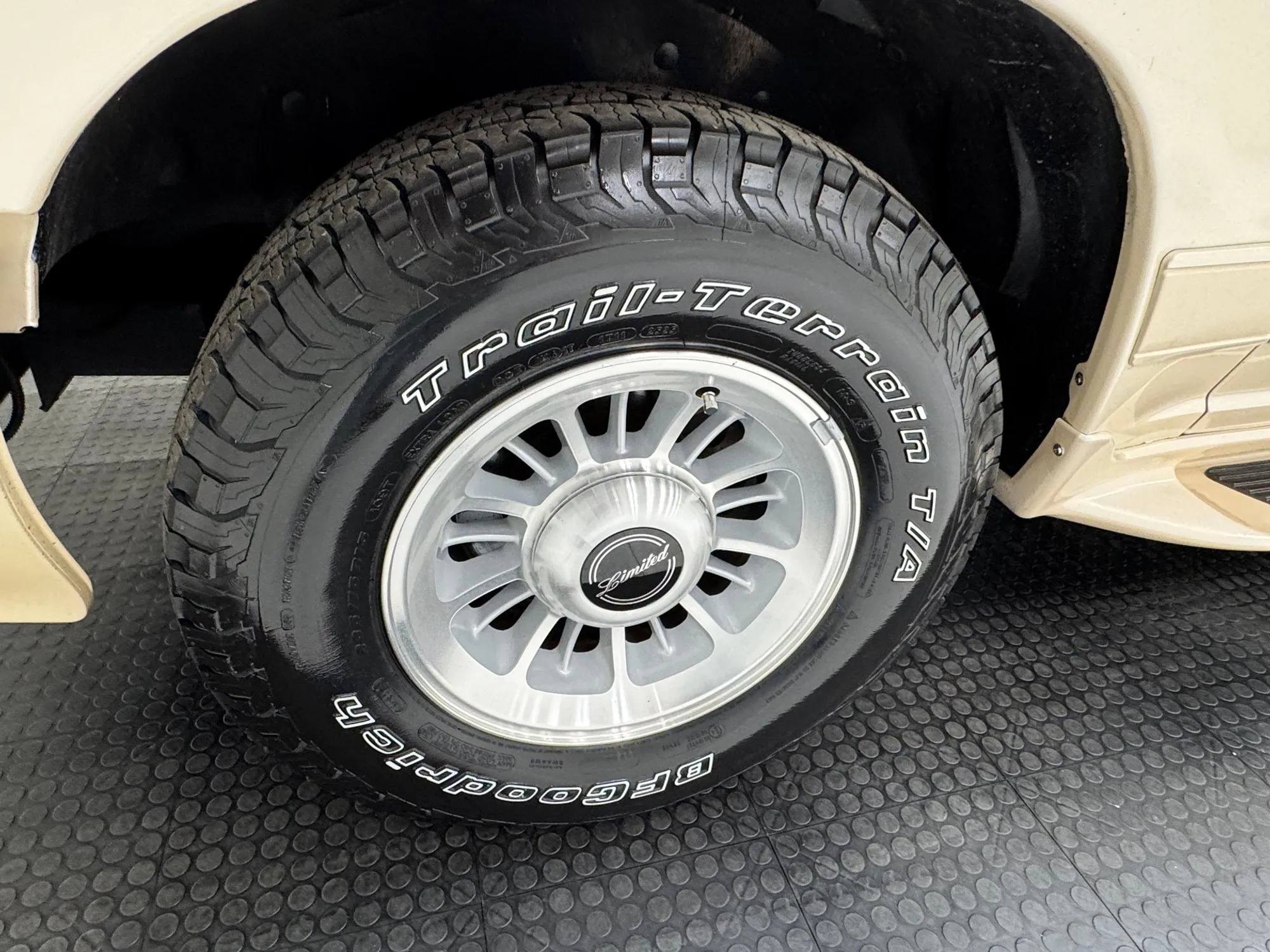 1997 Ford Explorer Limited AWD