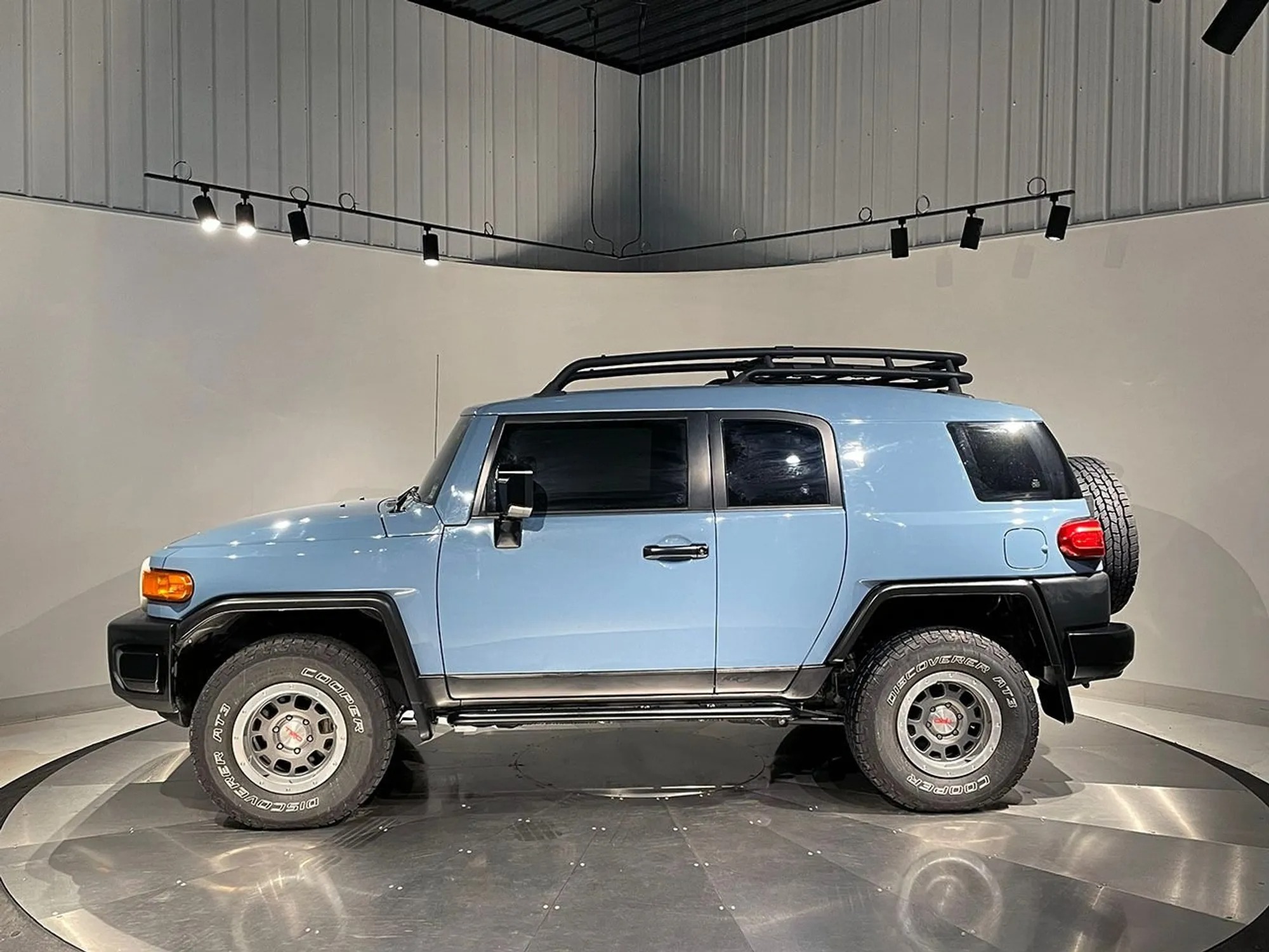 44k-Mile 2014 Toyota FJ Cruiser Trail Teams Ultimate Edition