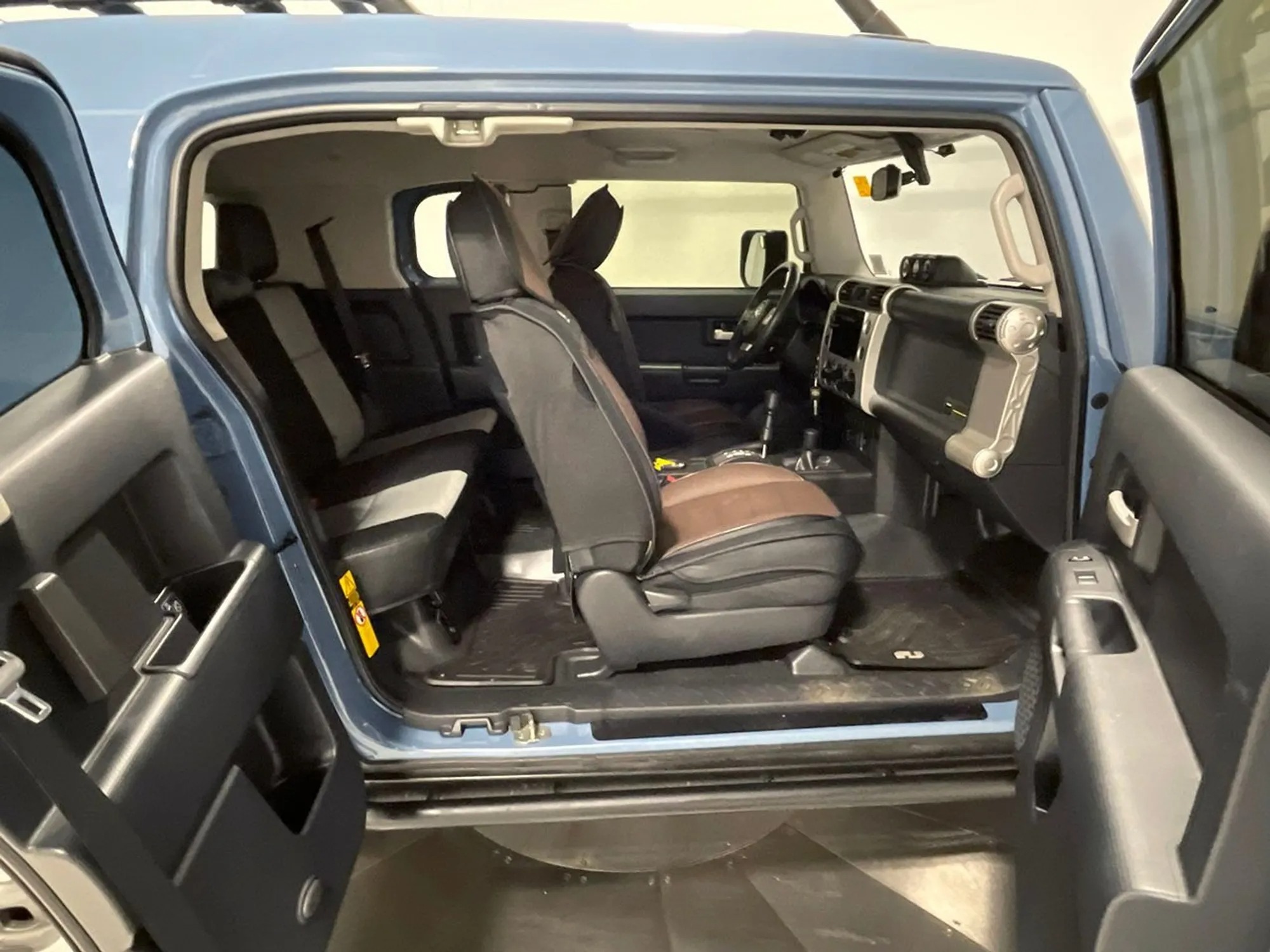 44k-Mile 2014 Toyota FJ Cruiser Trail Teams Ultimate Edition