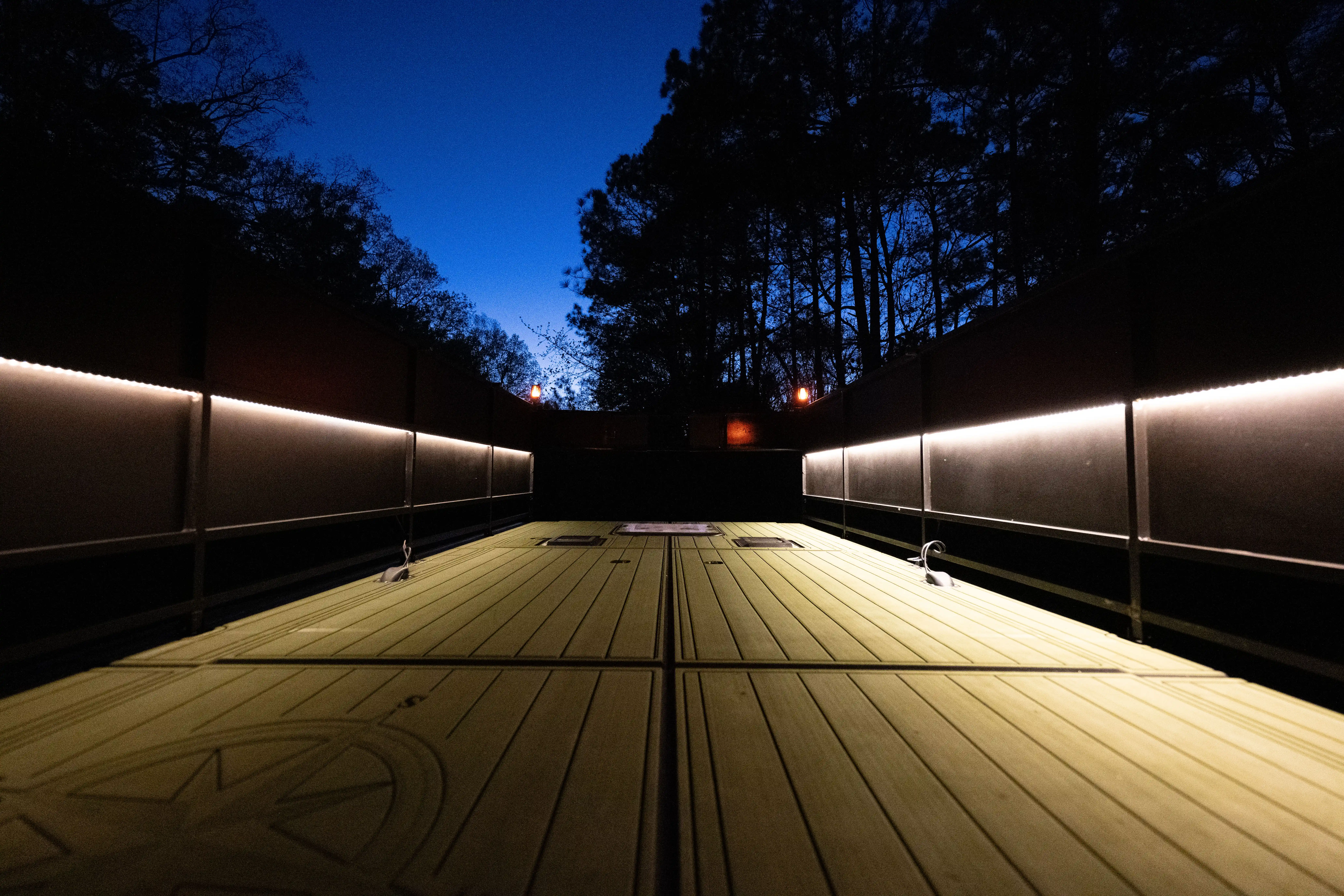 2021 Ford F-550 Expedition Vehicle