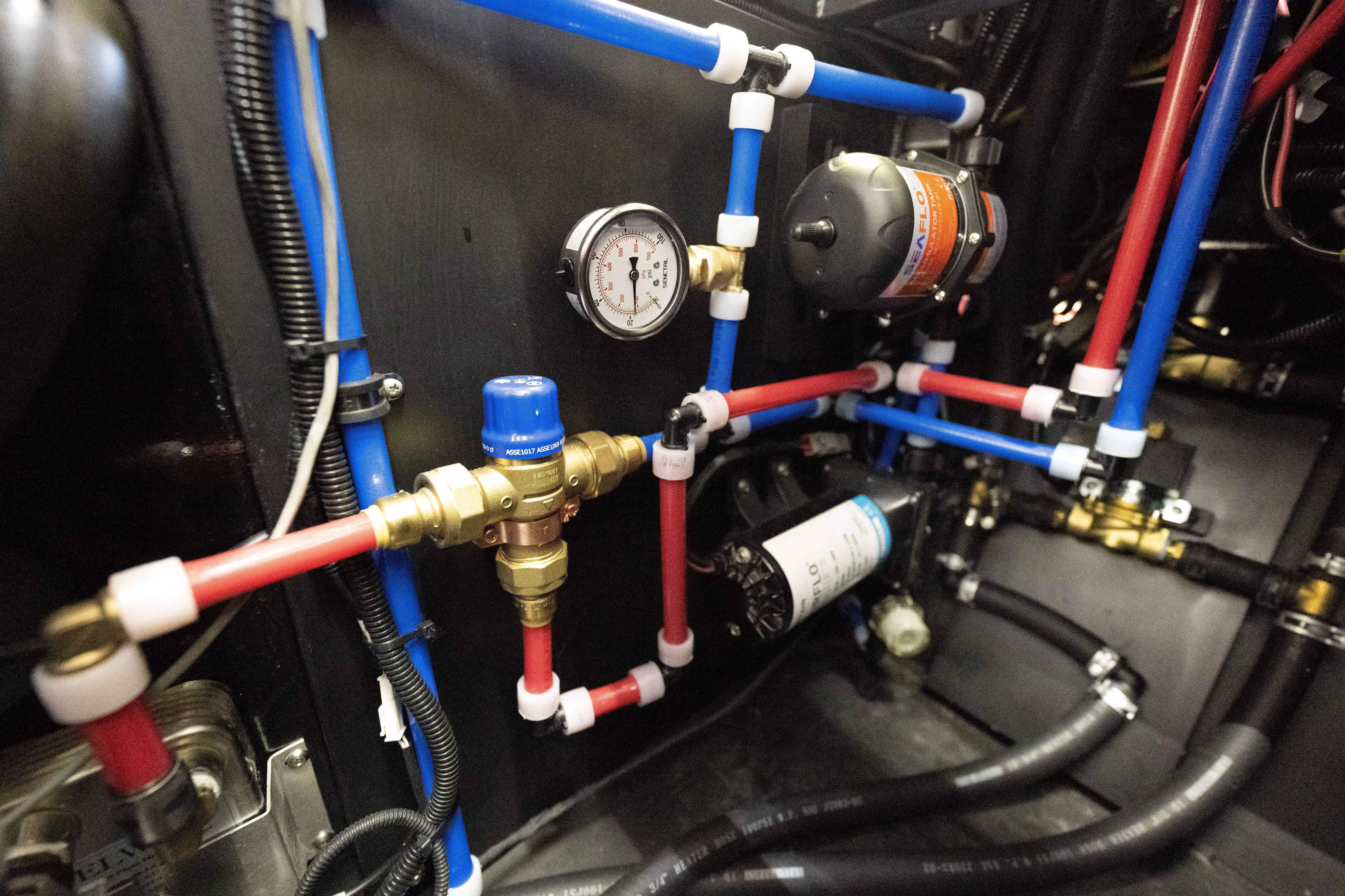 2021 Ford F-550 Expedition Vehicle