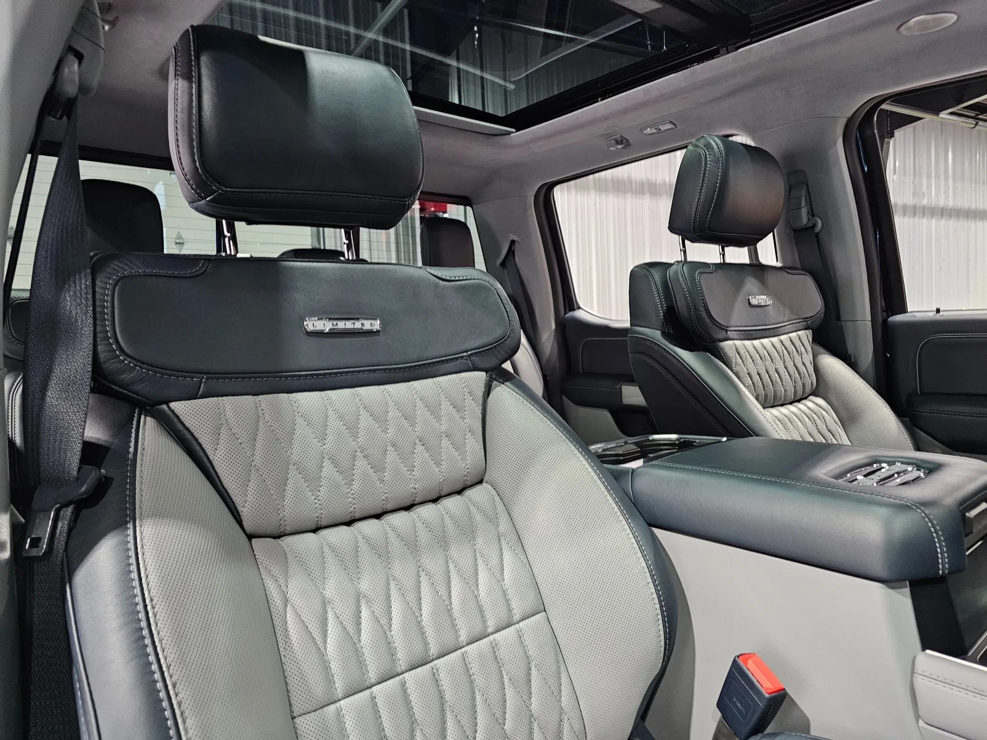 2024 Ford F-450SD Limited