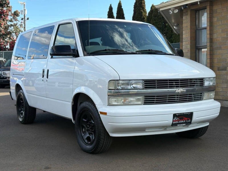 2003 Chevrolet Astro LT - 2