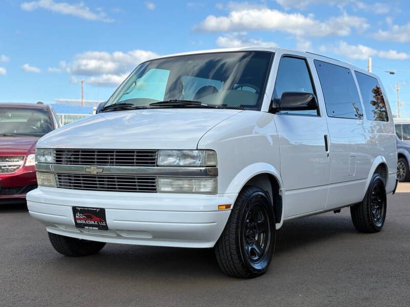 2003 Chevrolet Astro LT - 3