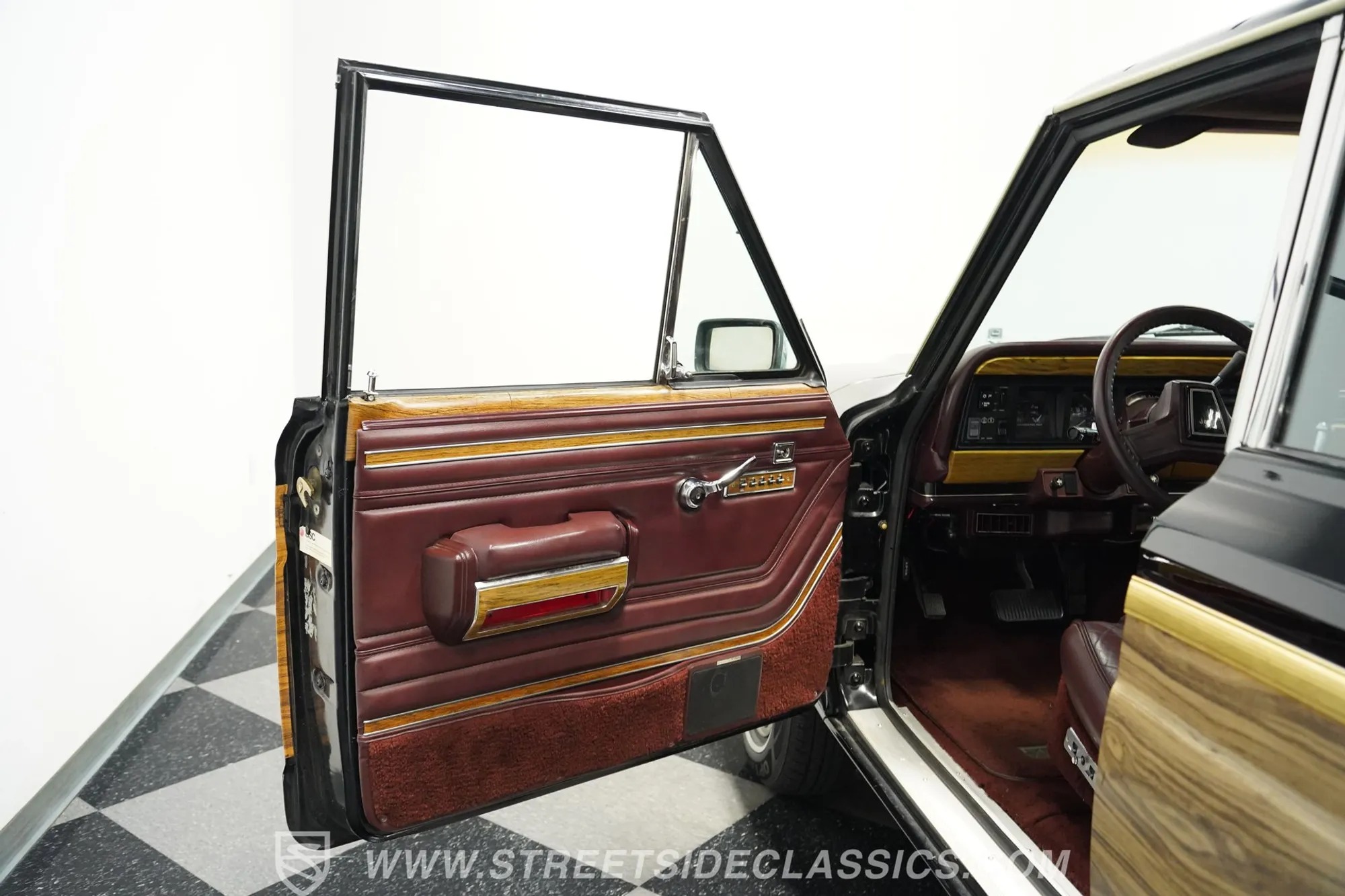 1988 Jeep Grand Wagoneer