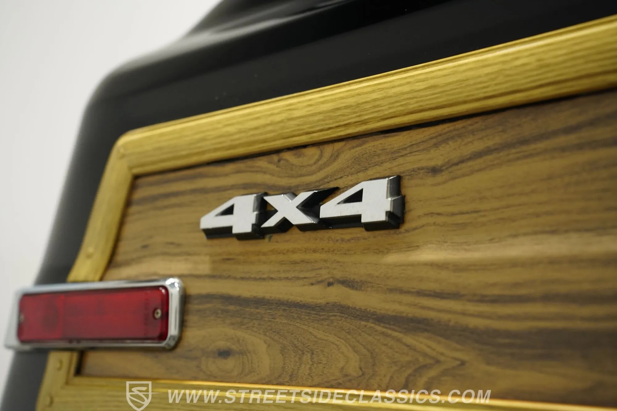 1988 Jeep Grand Wagoneer