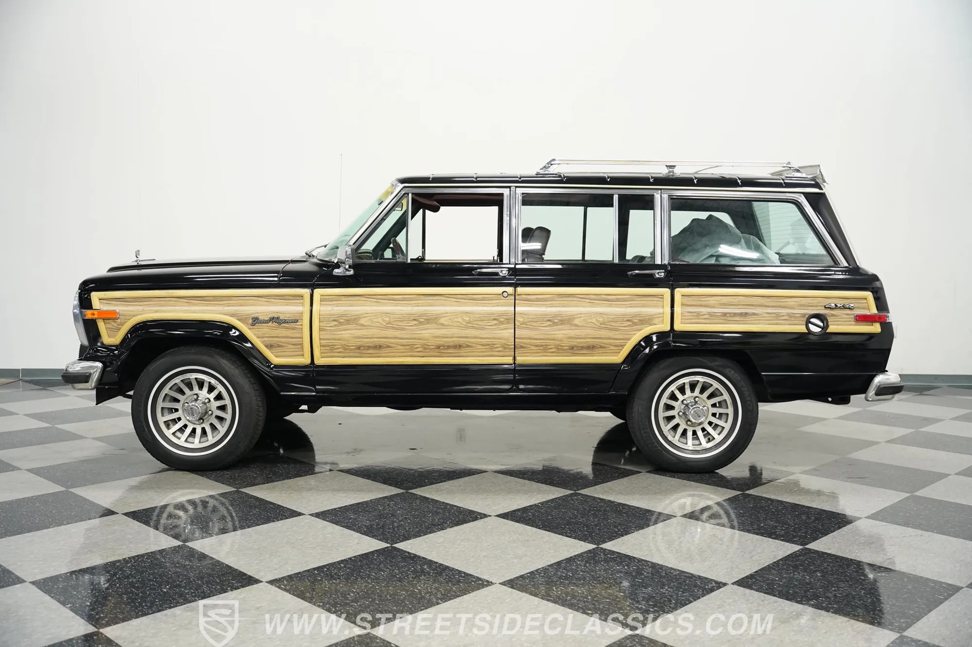 1988 Jeep Grand Wagoneer - 2