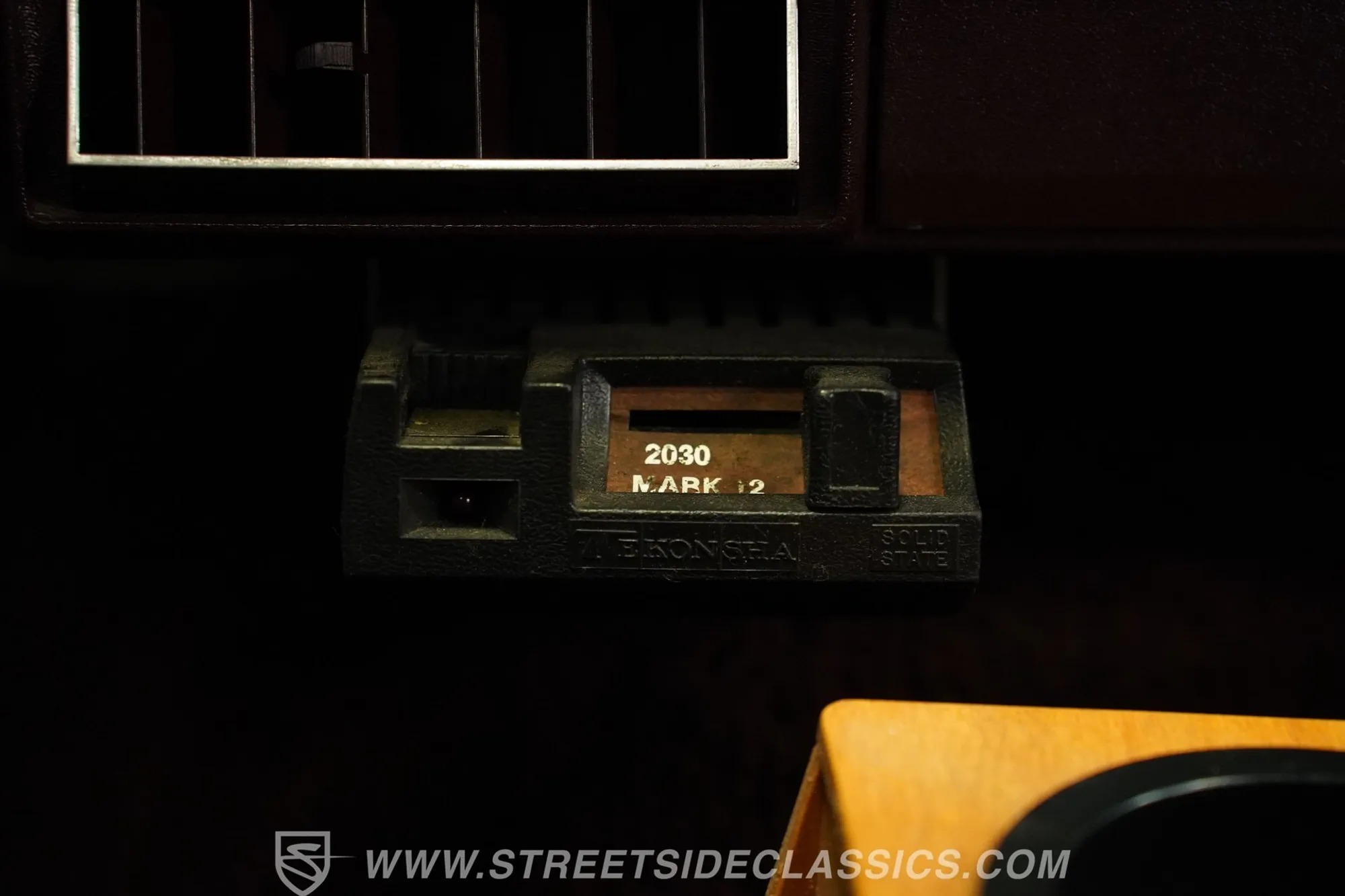 1988 Jeep Grand Wagoneer