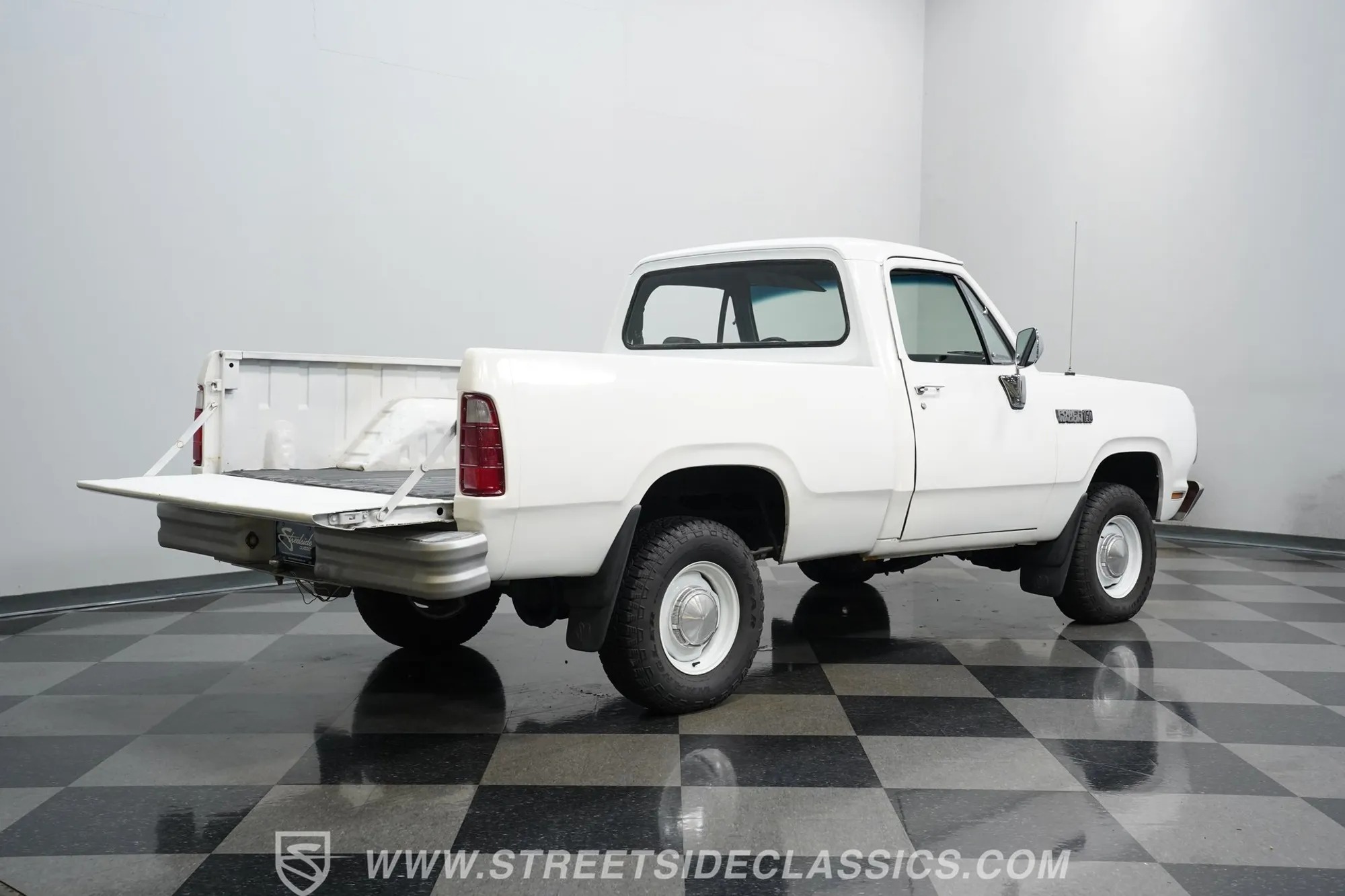1979 Dodge W100 Power Wagon 4×4