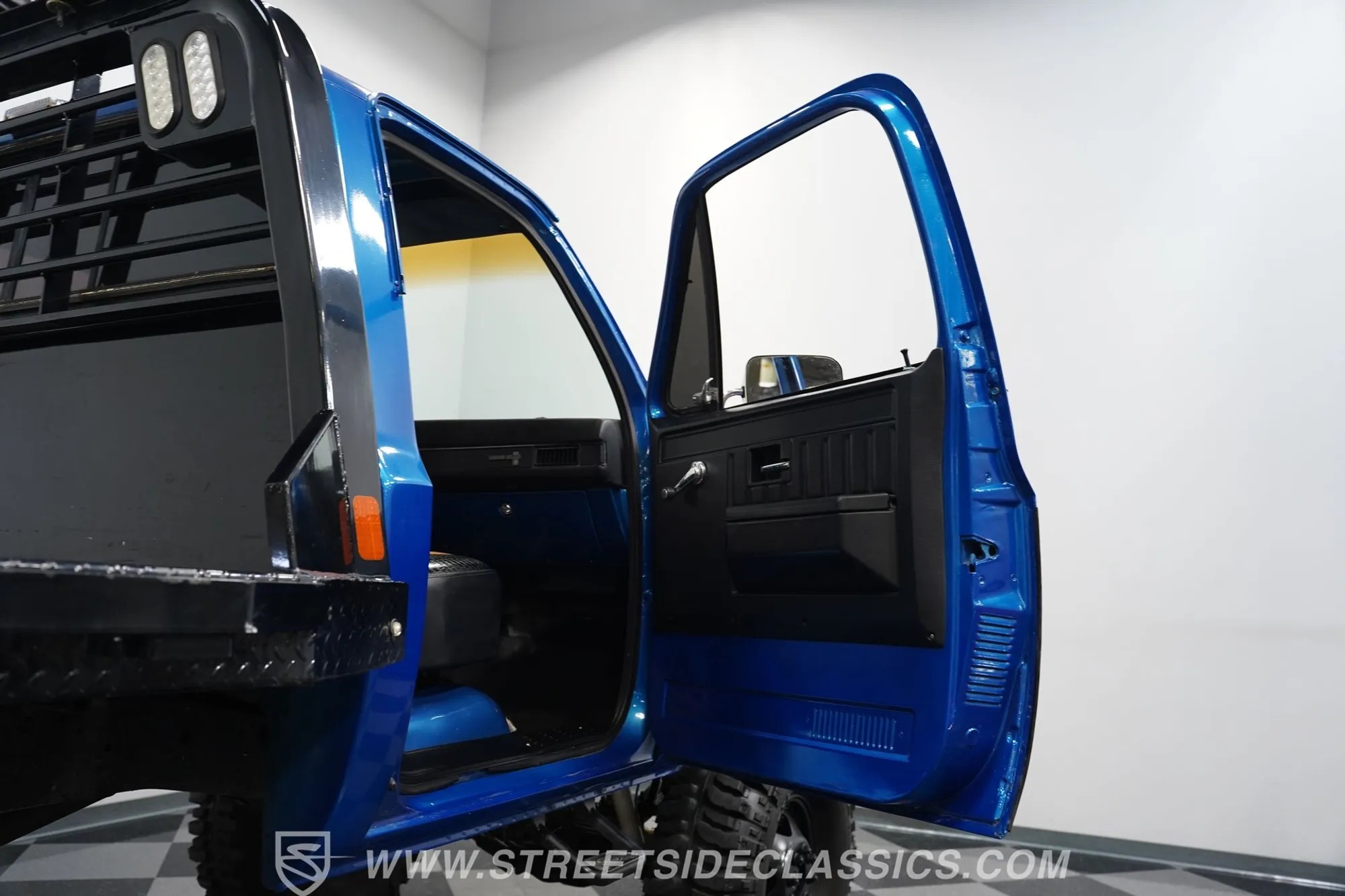 1984 Chevrolet K10 4×4 Dually