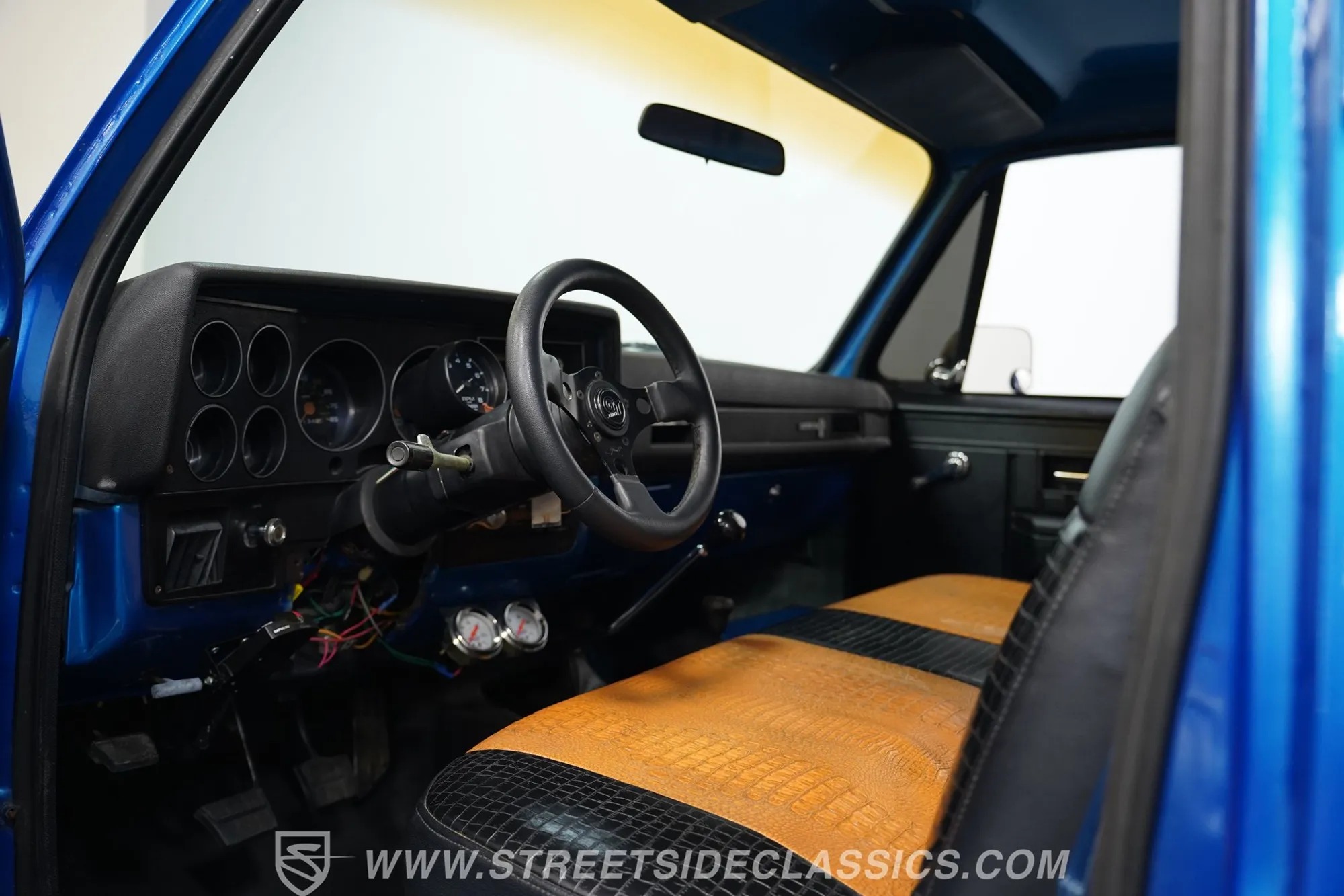 1984 Chevrolet K10 4×4 Dually