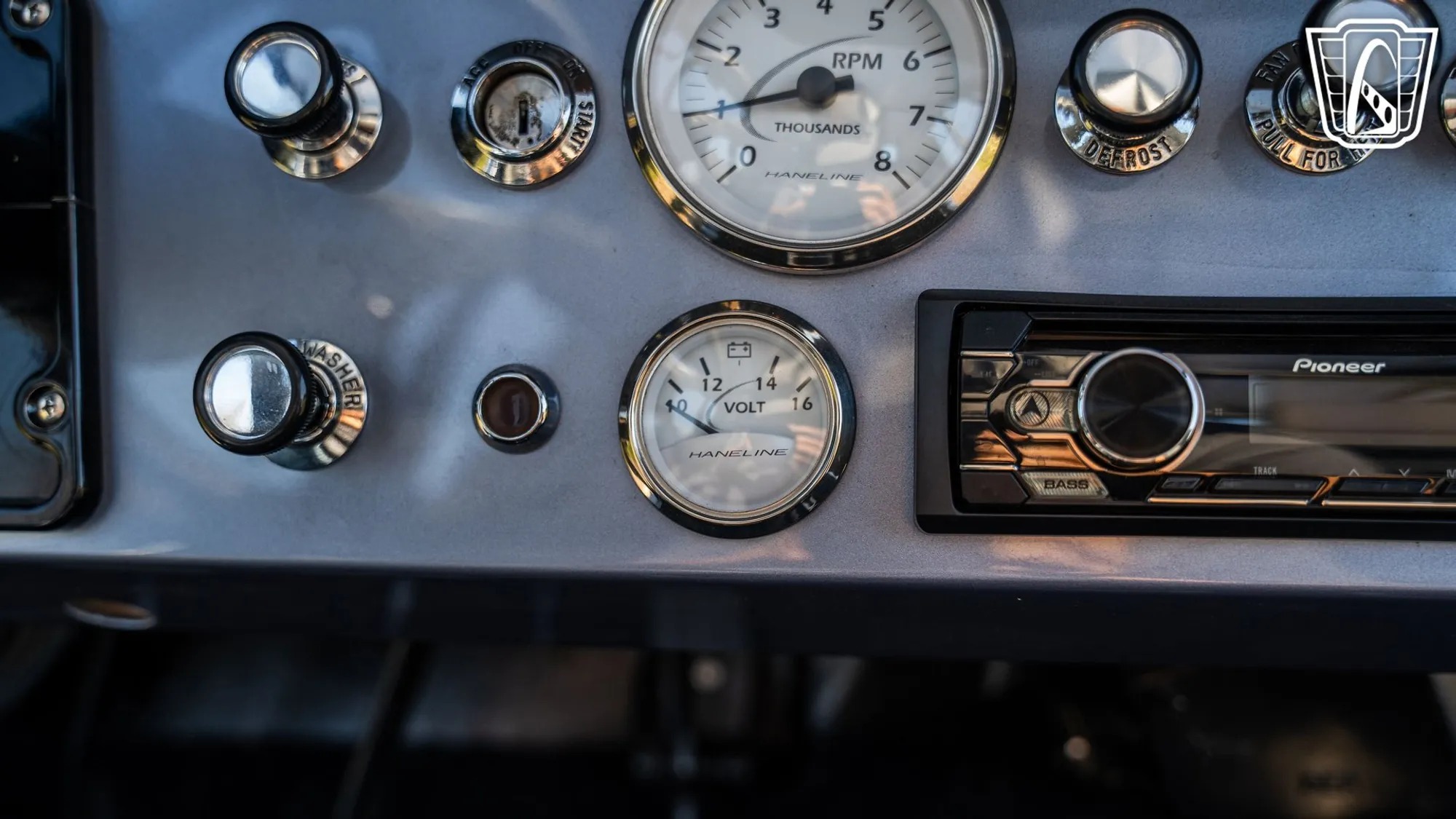 1975 Ford Bronco Restomod