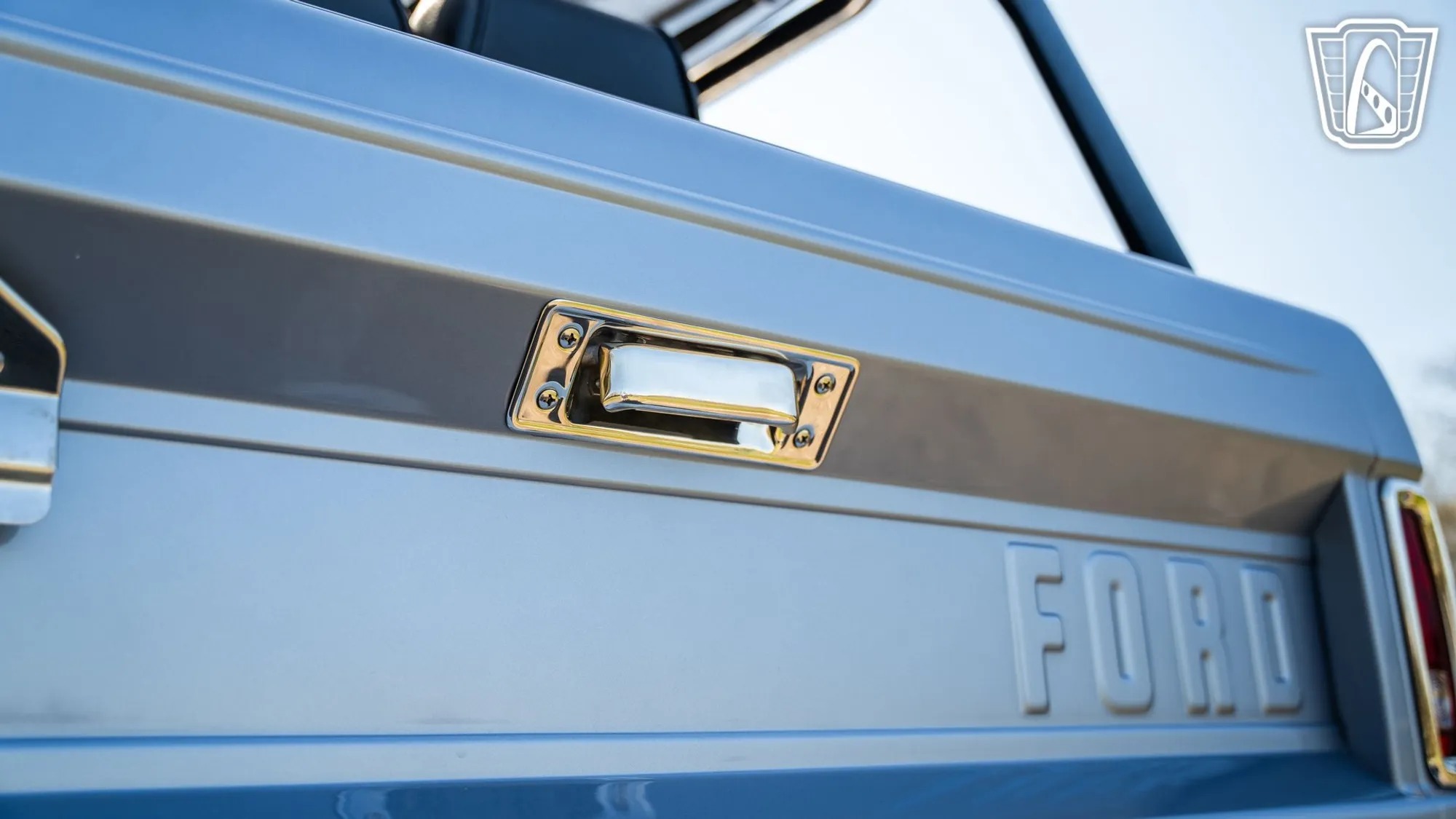 1975 Ford Bronco Restomod