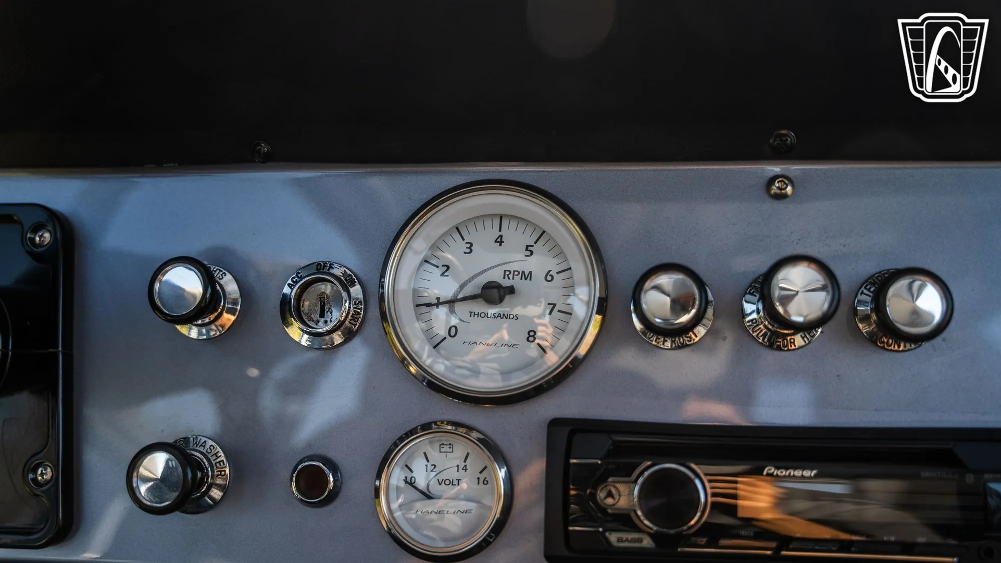 1975 Ford Bronco Restomod