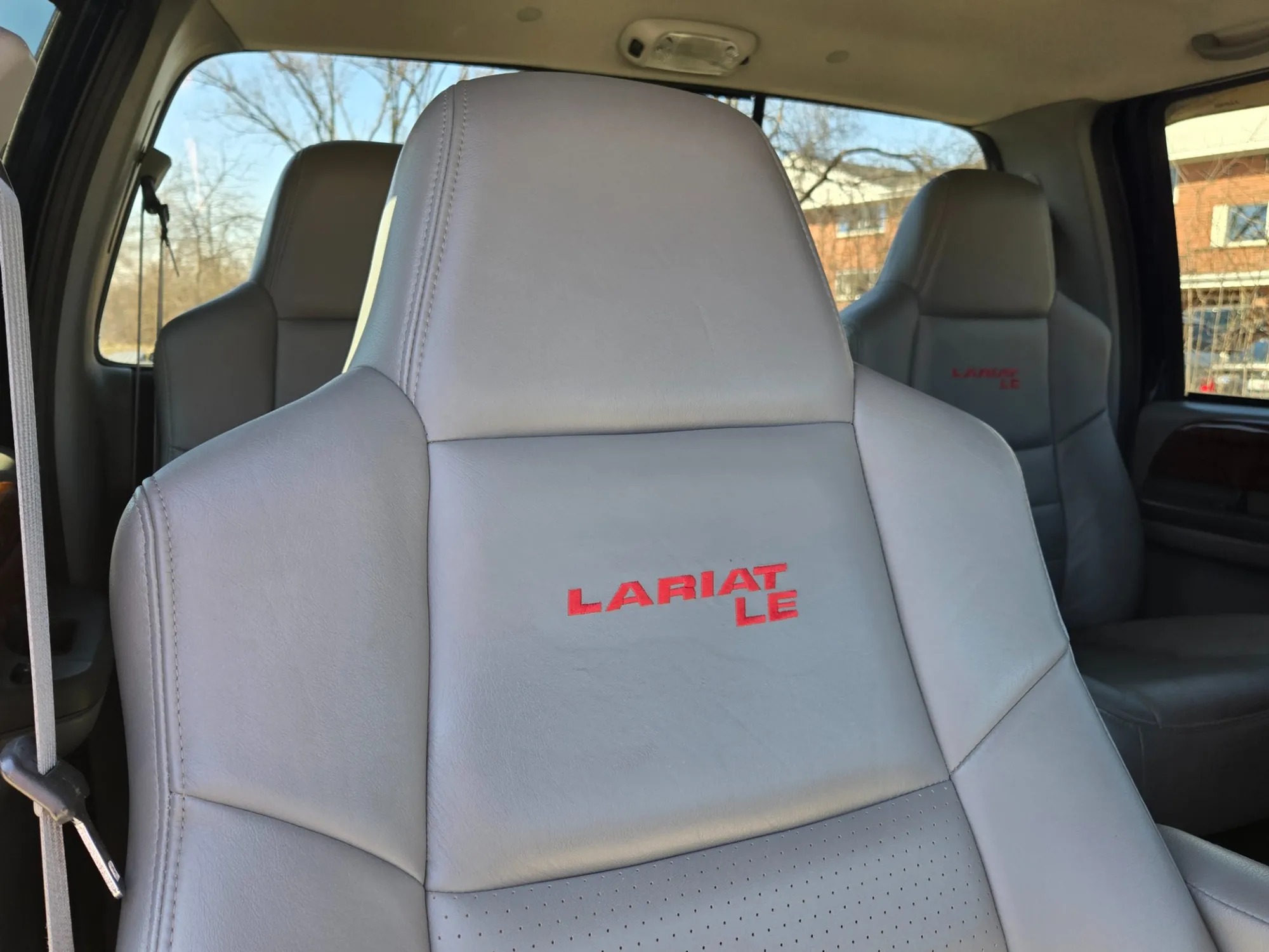 57k-Mile 2002 Ford F-350 Super Duty Lariat LE