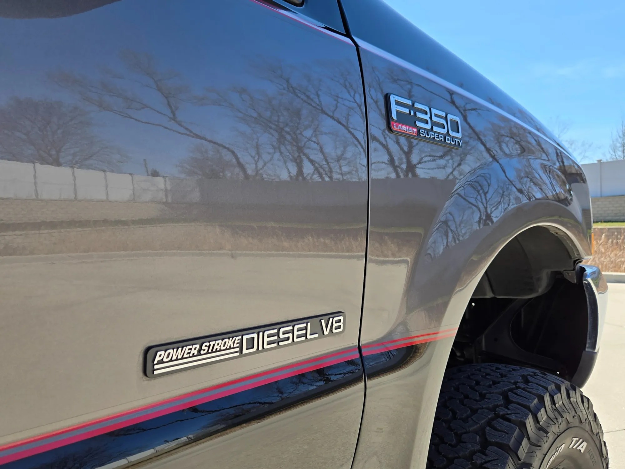 57k-Mile 2002 Ford F-350 Super Duty Lariat LE