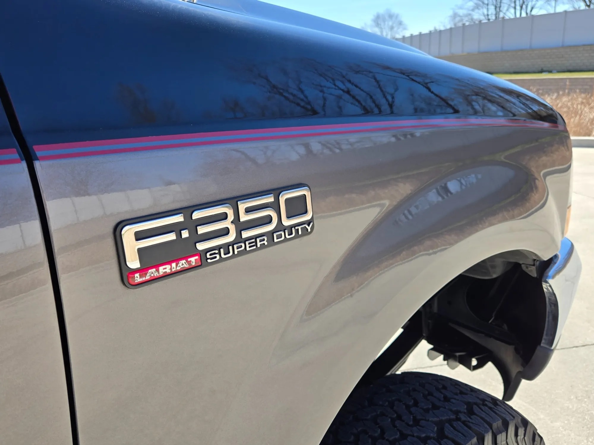 57k-Mile 2002 Ford F-350 Super Duty Lariat LE