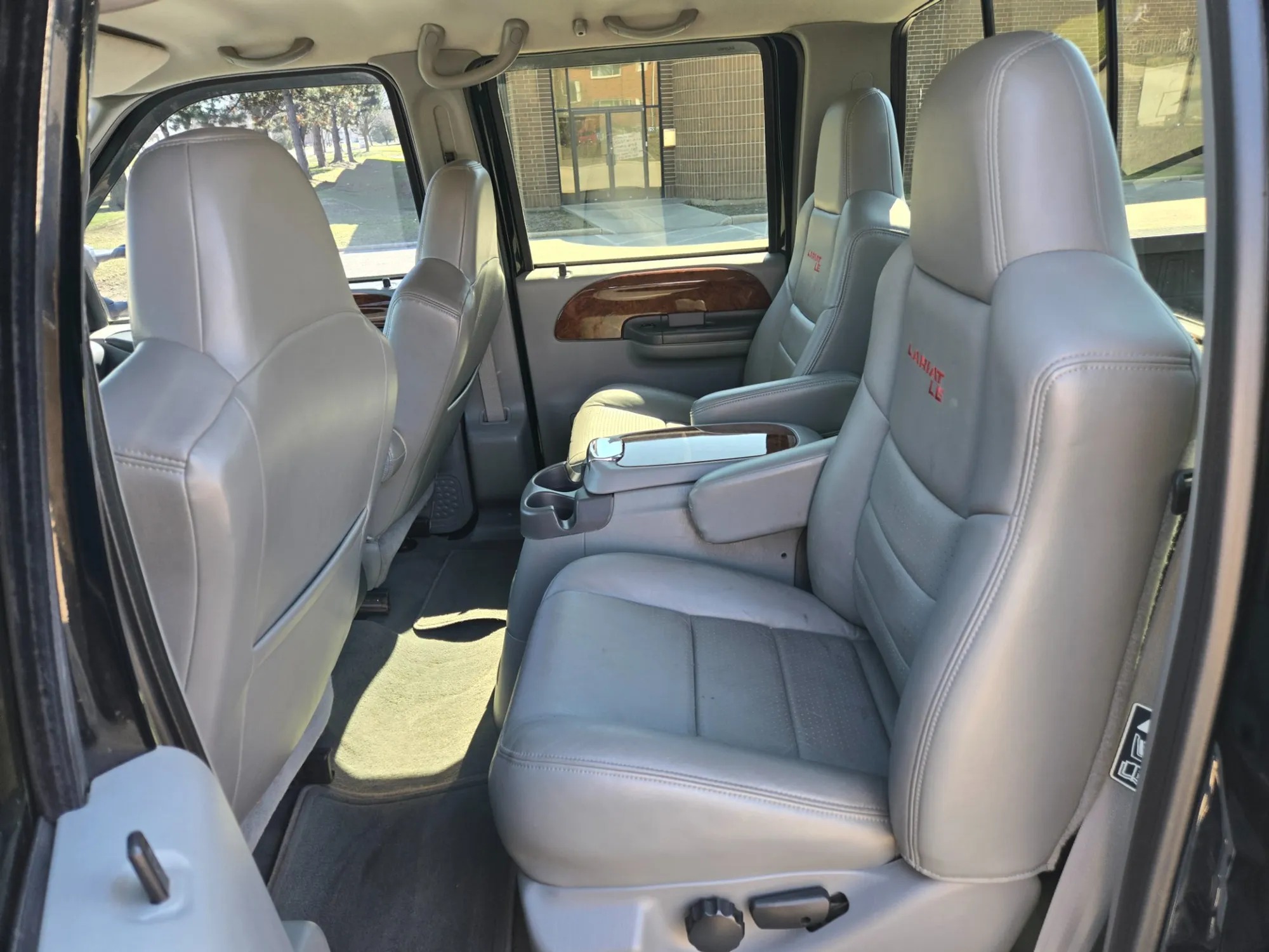 57k-Mile 2002 Ford F-350 Super Duty Lariat LE