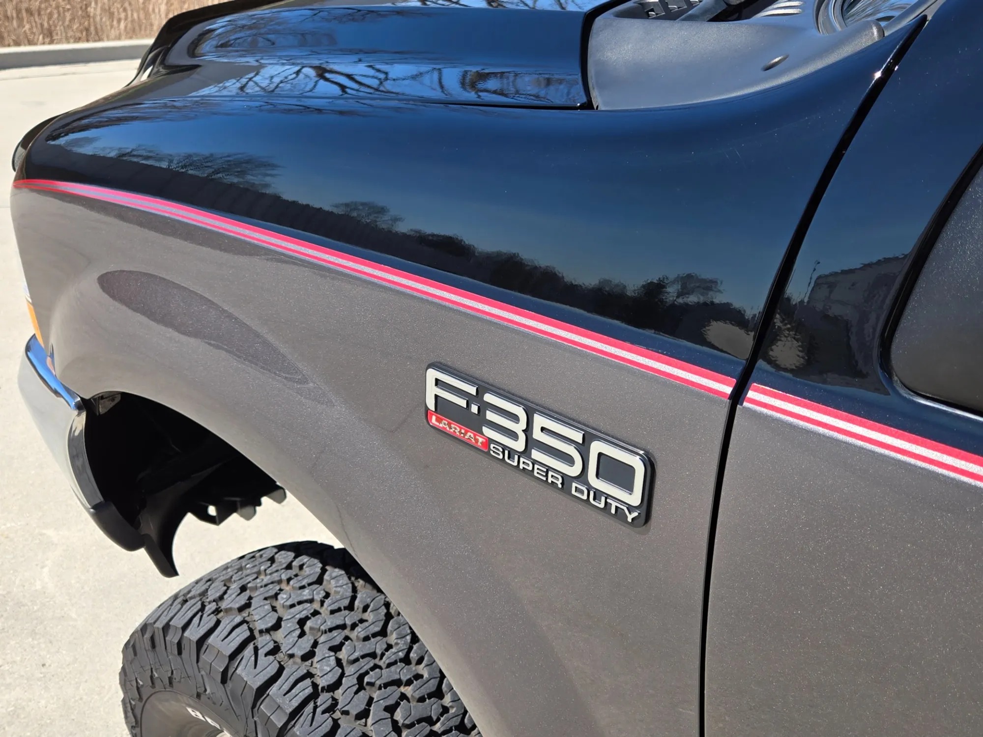 57k-Mile 2002 Ford F-350 Super Duty Lariat LE