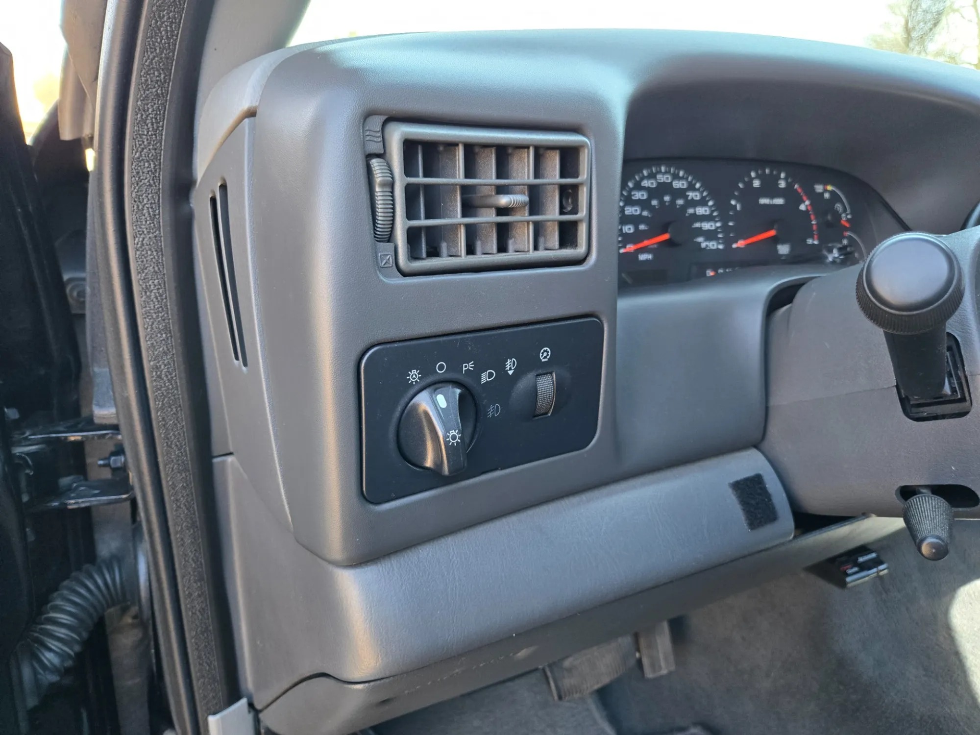 57k-Mile 2002 Ford F-350 Super Duty Lariat LE