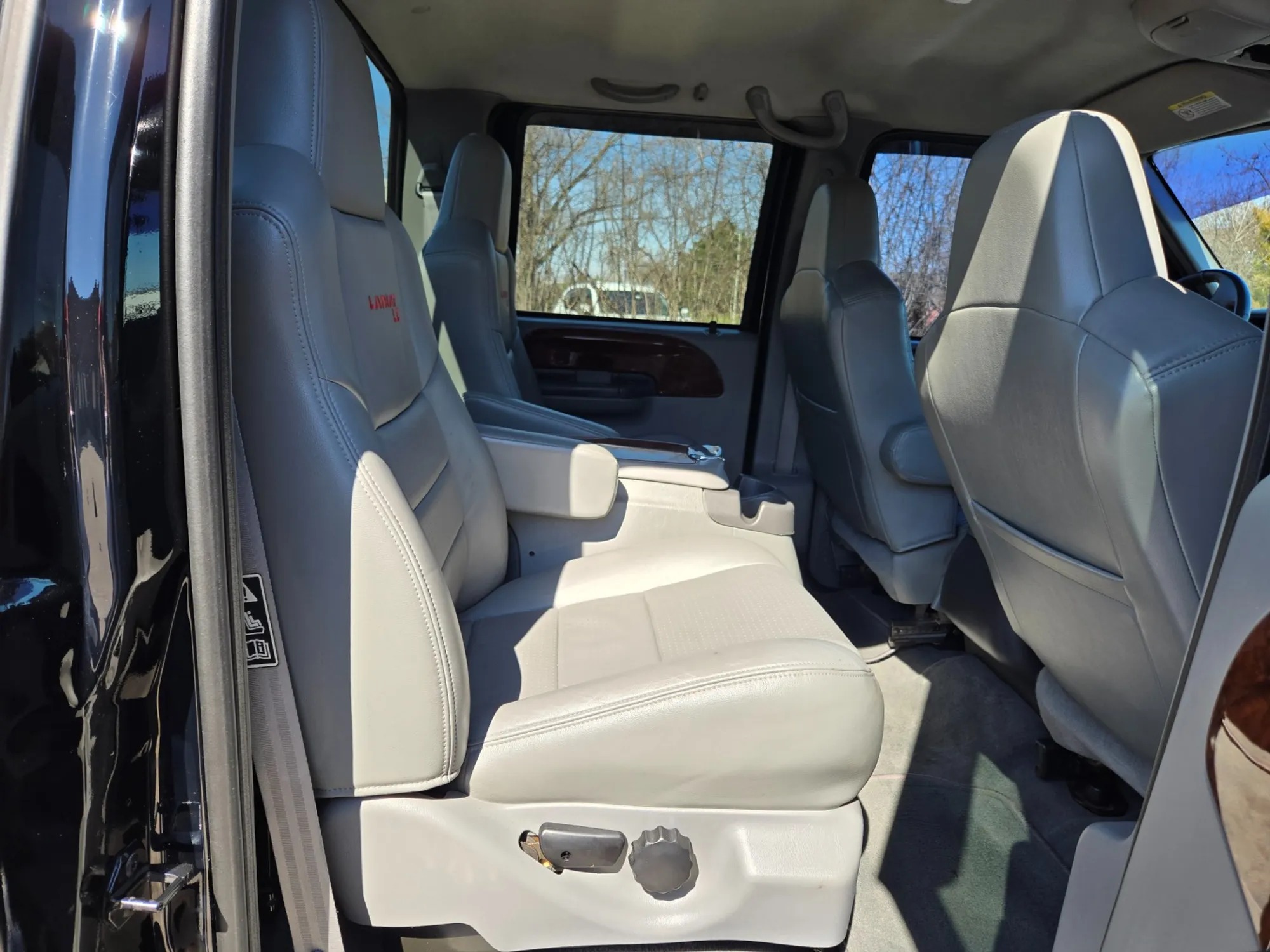 57k-Mile 2002 Ford F-350 Super Duty Lariat LE