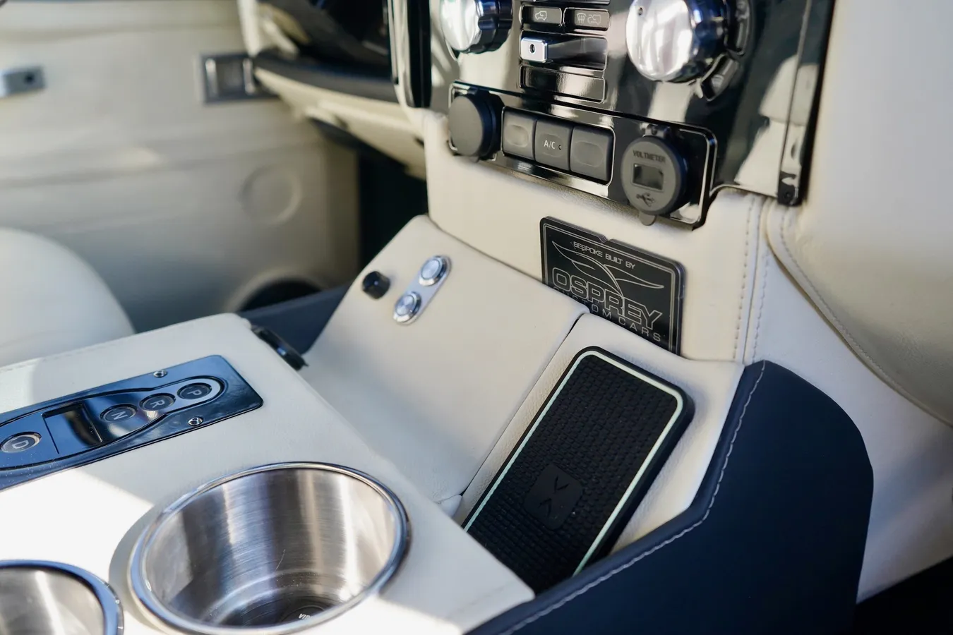 Restomod 1997 Land Rover Defender 90 Soft Top