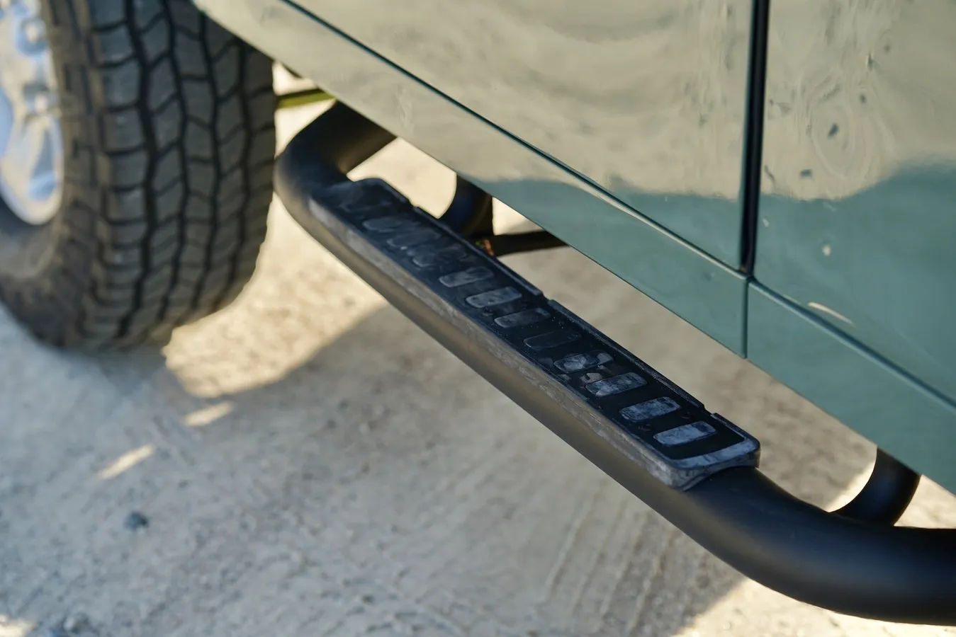 Restomod 1997 Land Rover Defender 90 Soft Top