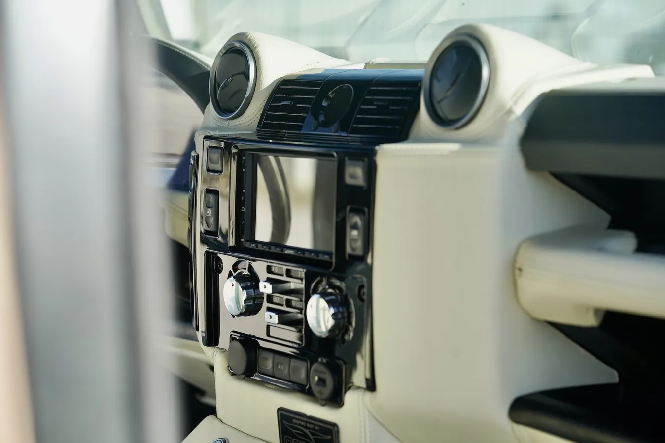 Restomod 1997 Land Rover Defender 90 Soft Top