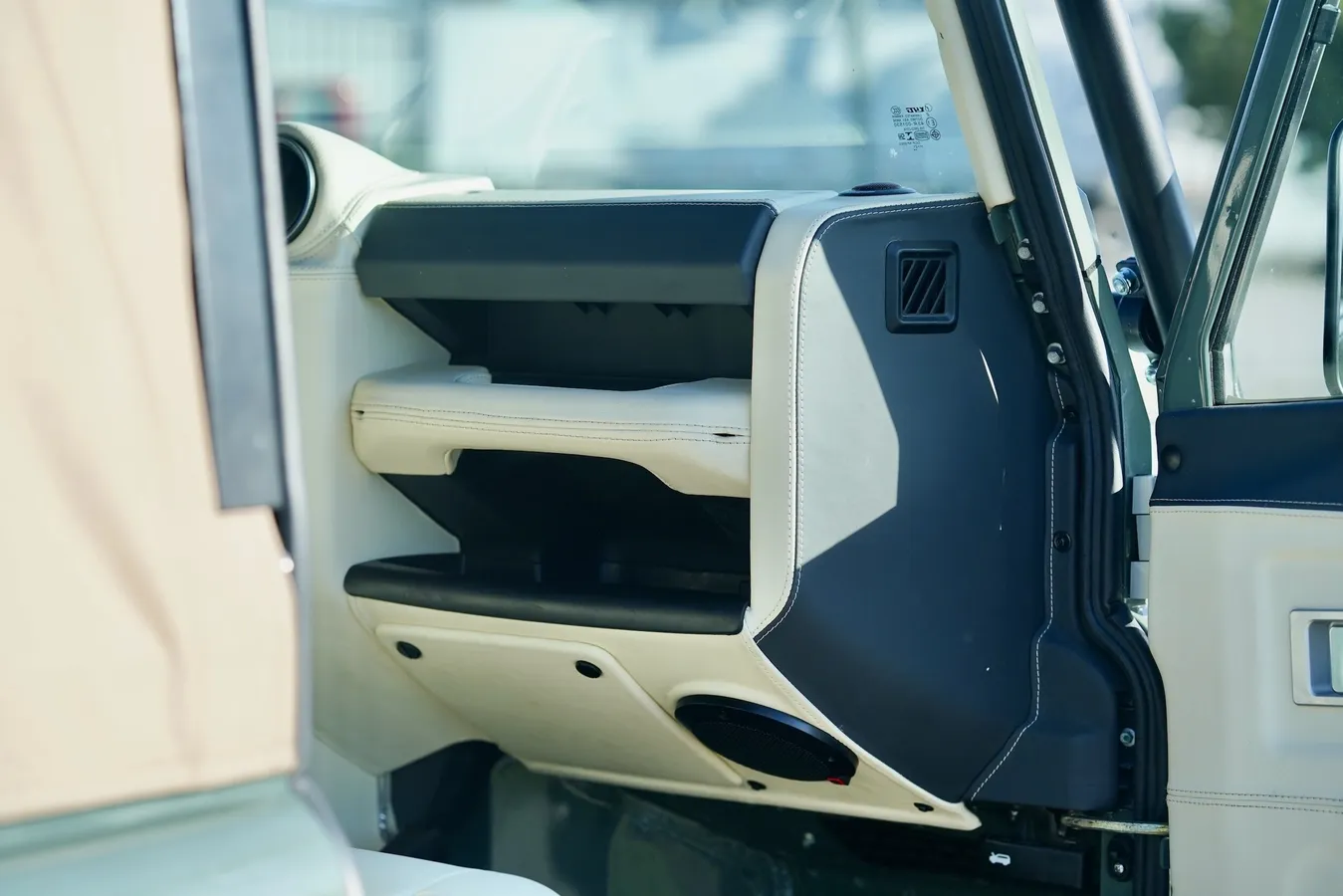 Restomod 1997 Land Rover Defender 90 Soft Top