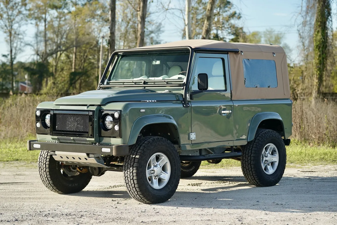 Restomod 1997 Land Rover Defender 90 Soft Top