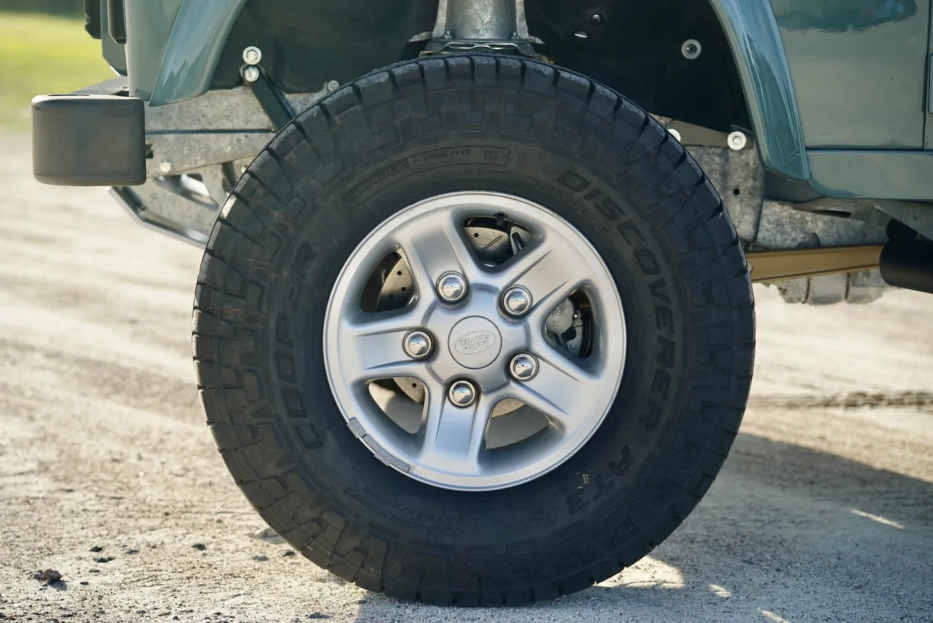 Restomod 1997 Land Rover Defender 90 Soft Top