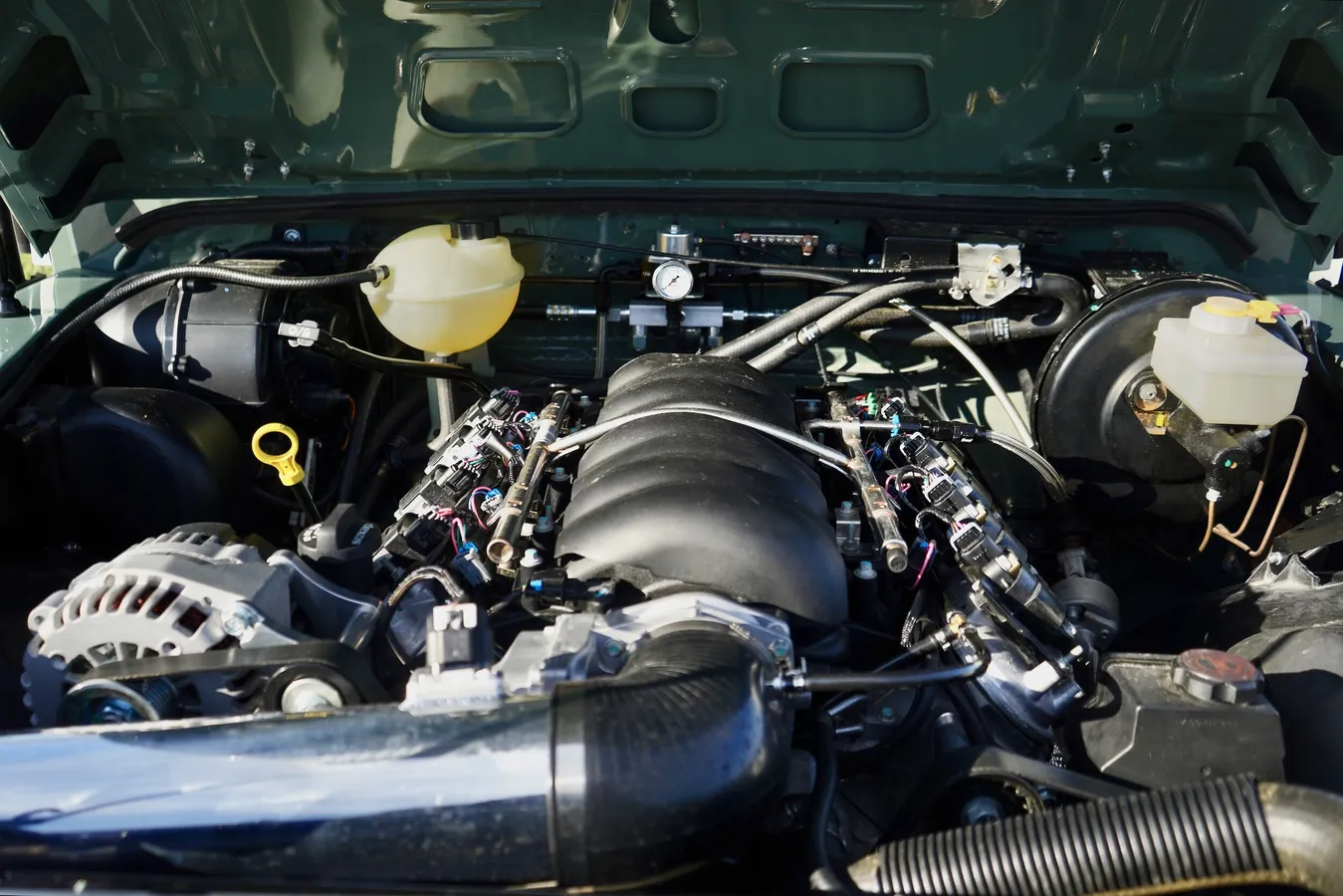 Restomod 1997 Land Rover Defender 90 Soft Top