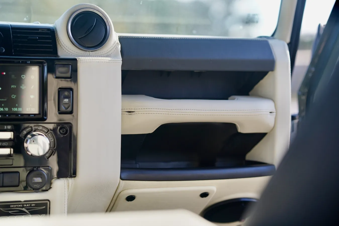 Restomod 1997 Land Rover Defender 90 Soft Top