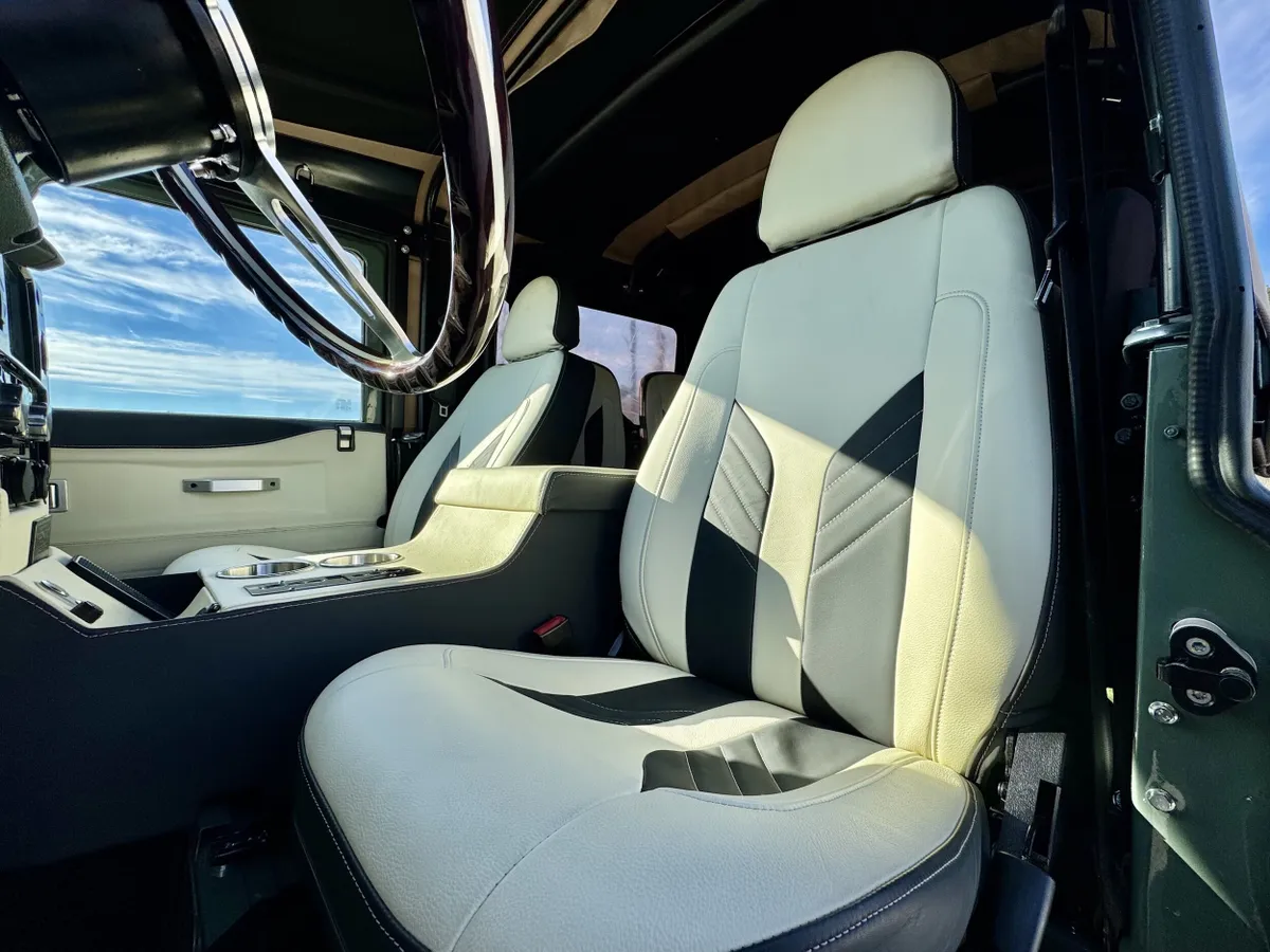 Restomod 1997 Land Rover Defender 90 Soft Top