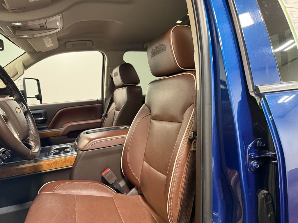 2015 Chevrolet Silverado 2500HD High Country