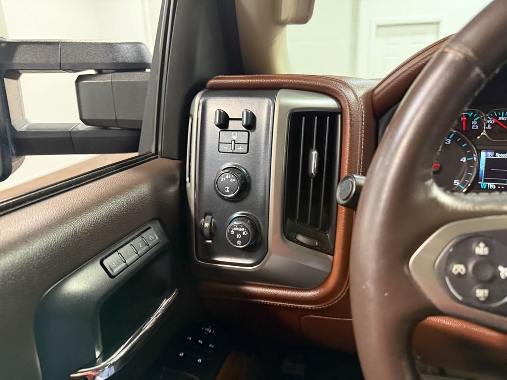 2015 Chevrolet Silverado 2500HD High Country