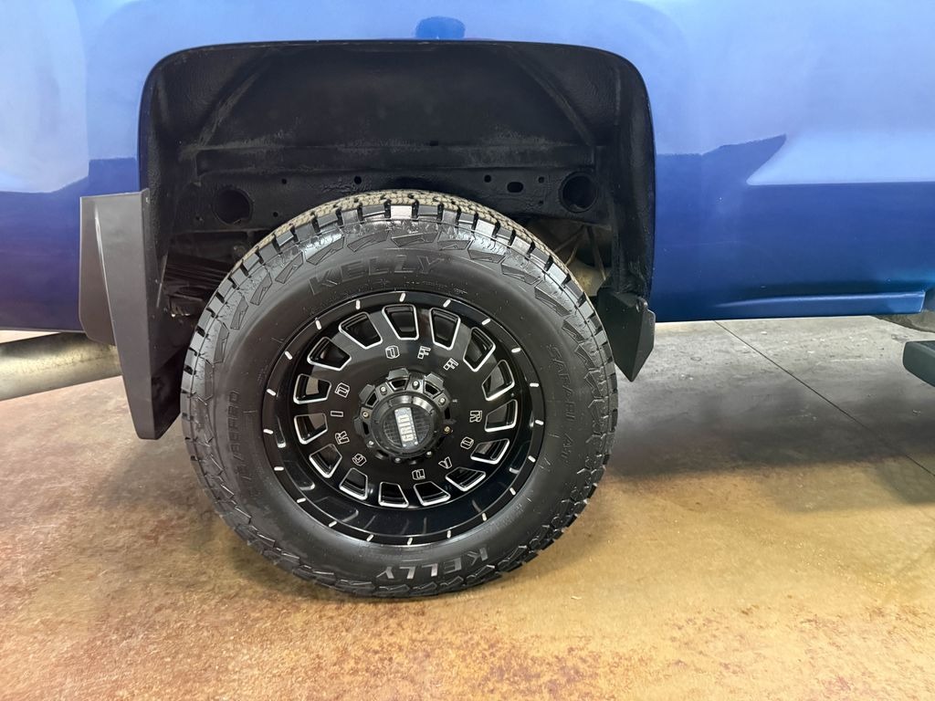 2015 Chevrolet Silverado 2500HD High Country - 5