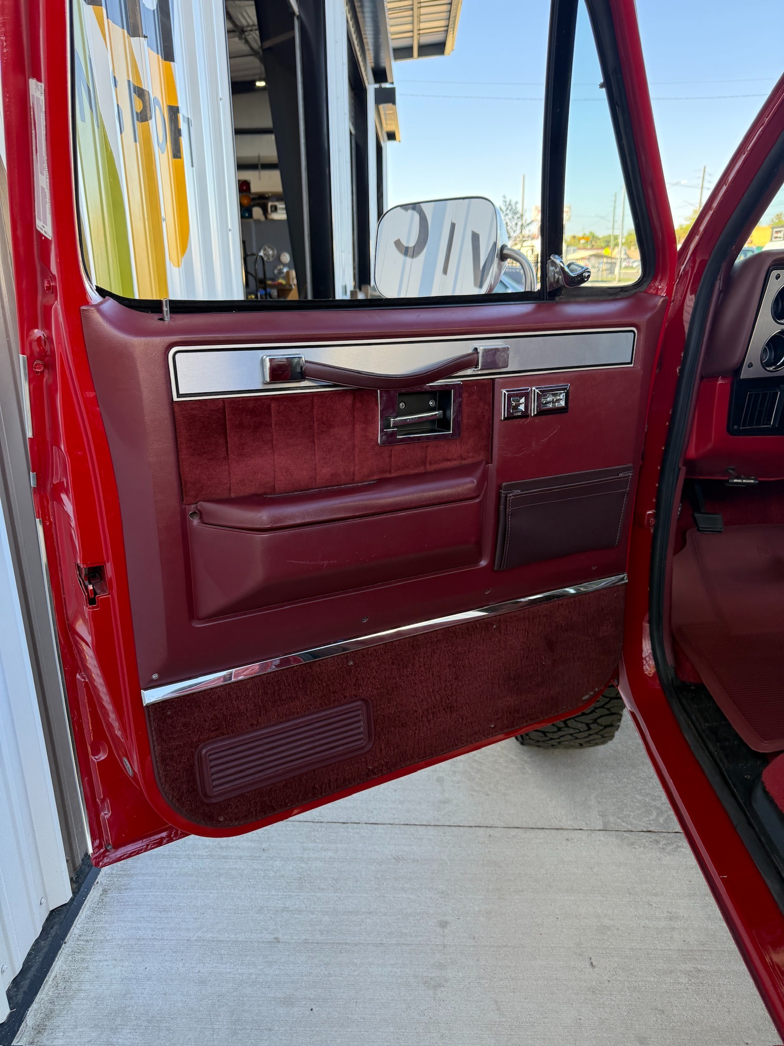 1987 Chevrolet Silverado V-10