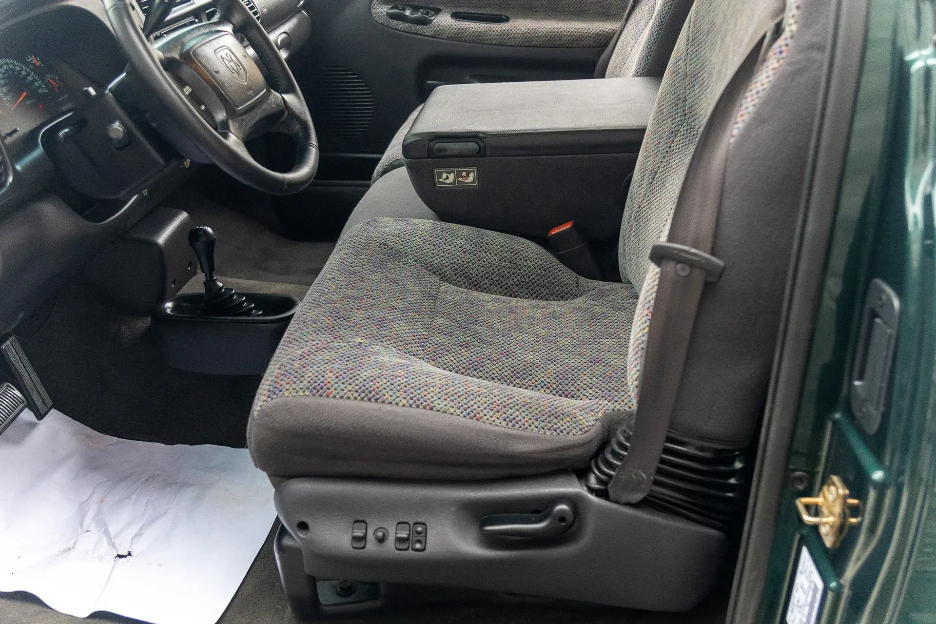 2001 Dodge Ram 2500 X-Cab