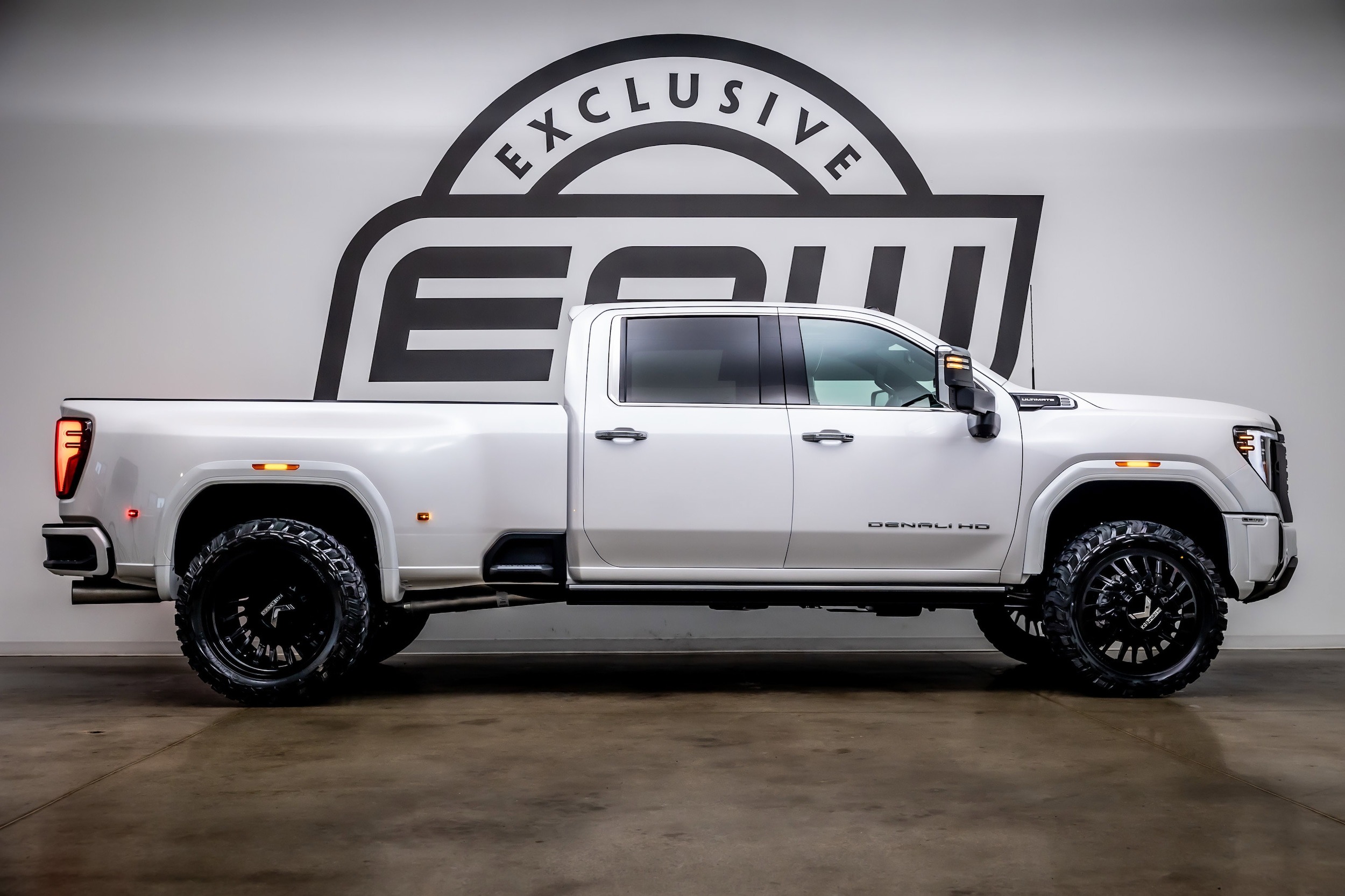 2025 GMC Sierra 3500 HD Denali Ultimate