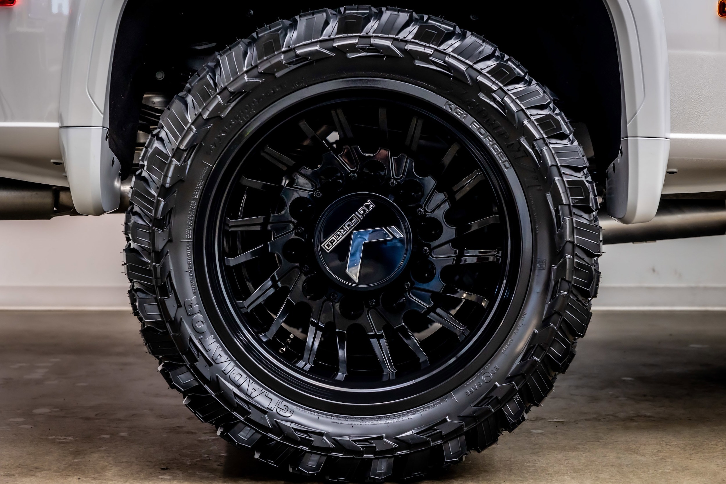 2025 GMC Sierra 3500 HD Denali Ultimate