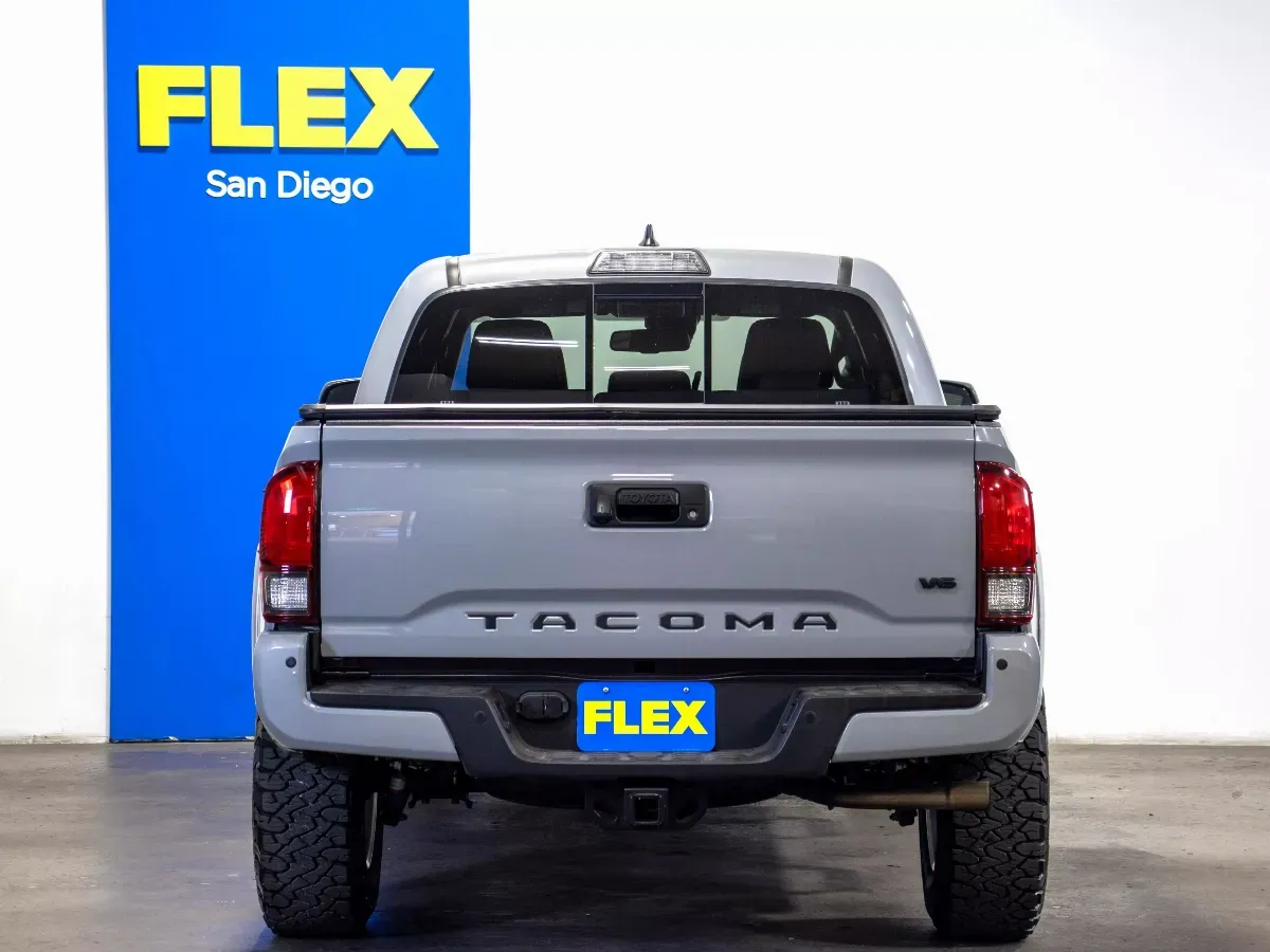 2019 Toyota Tacoma TRD Sport - 4