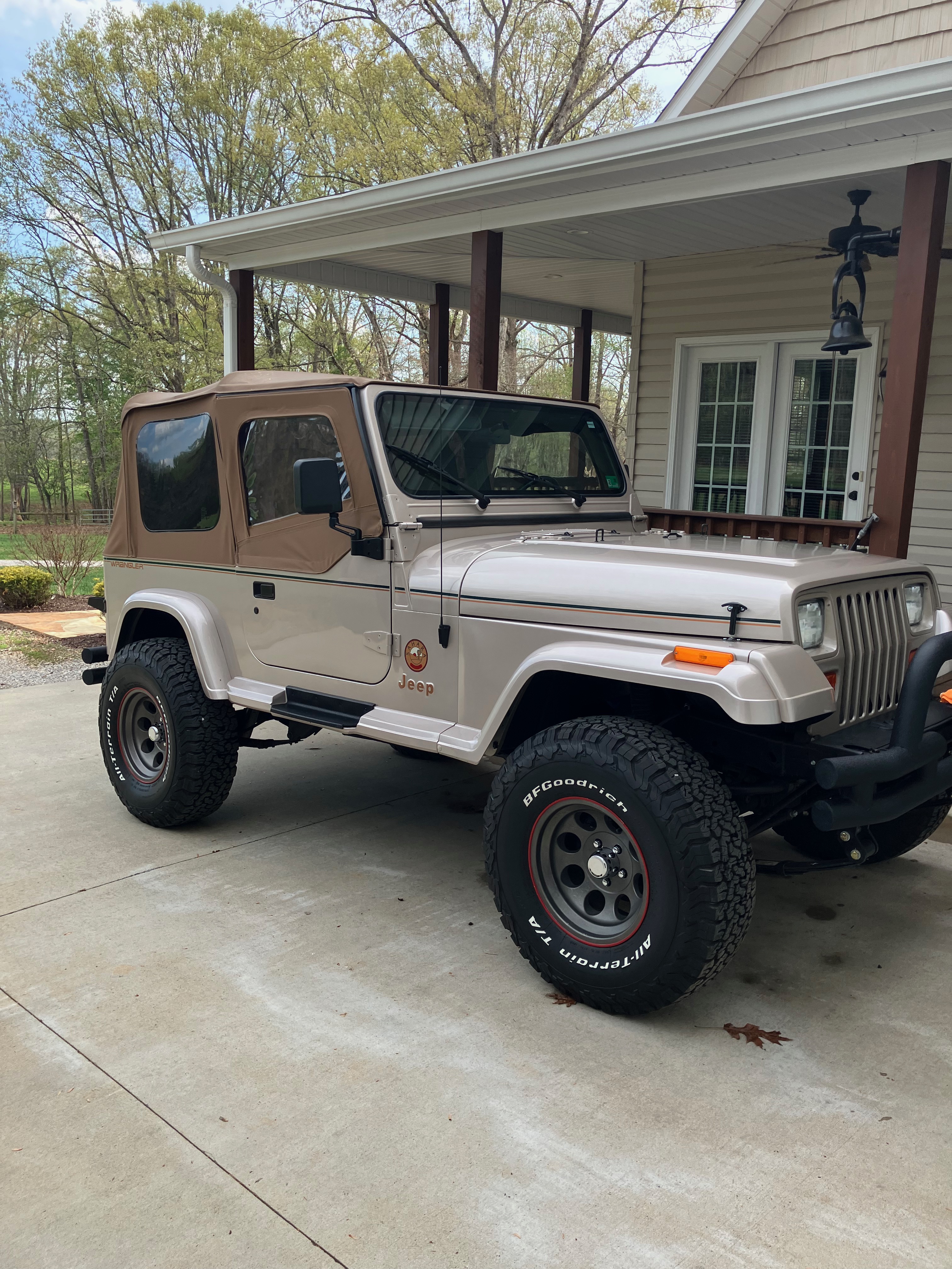1994 Jeep Wrangler Sahara - 2