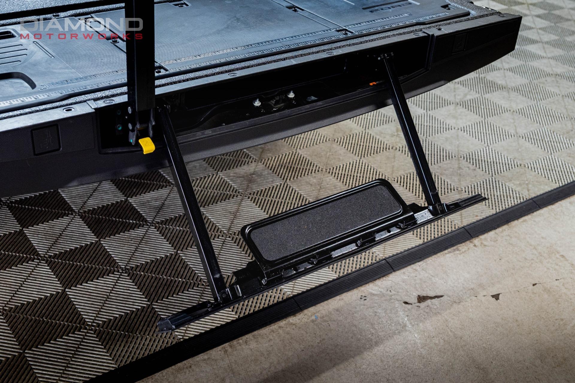 2025 Ford F-150 Raptor R