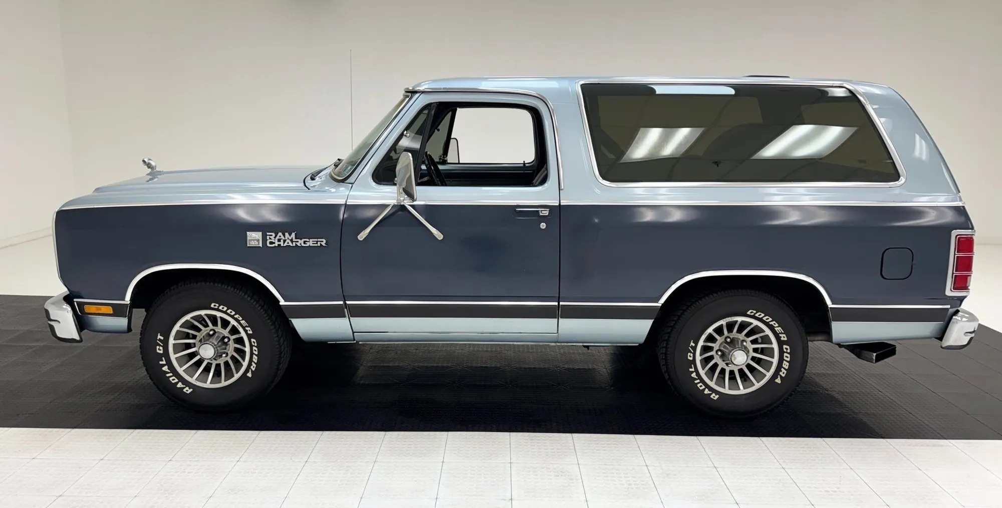 1987 Dodge Ramcharger 150 LE - 3